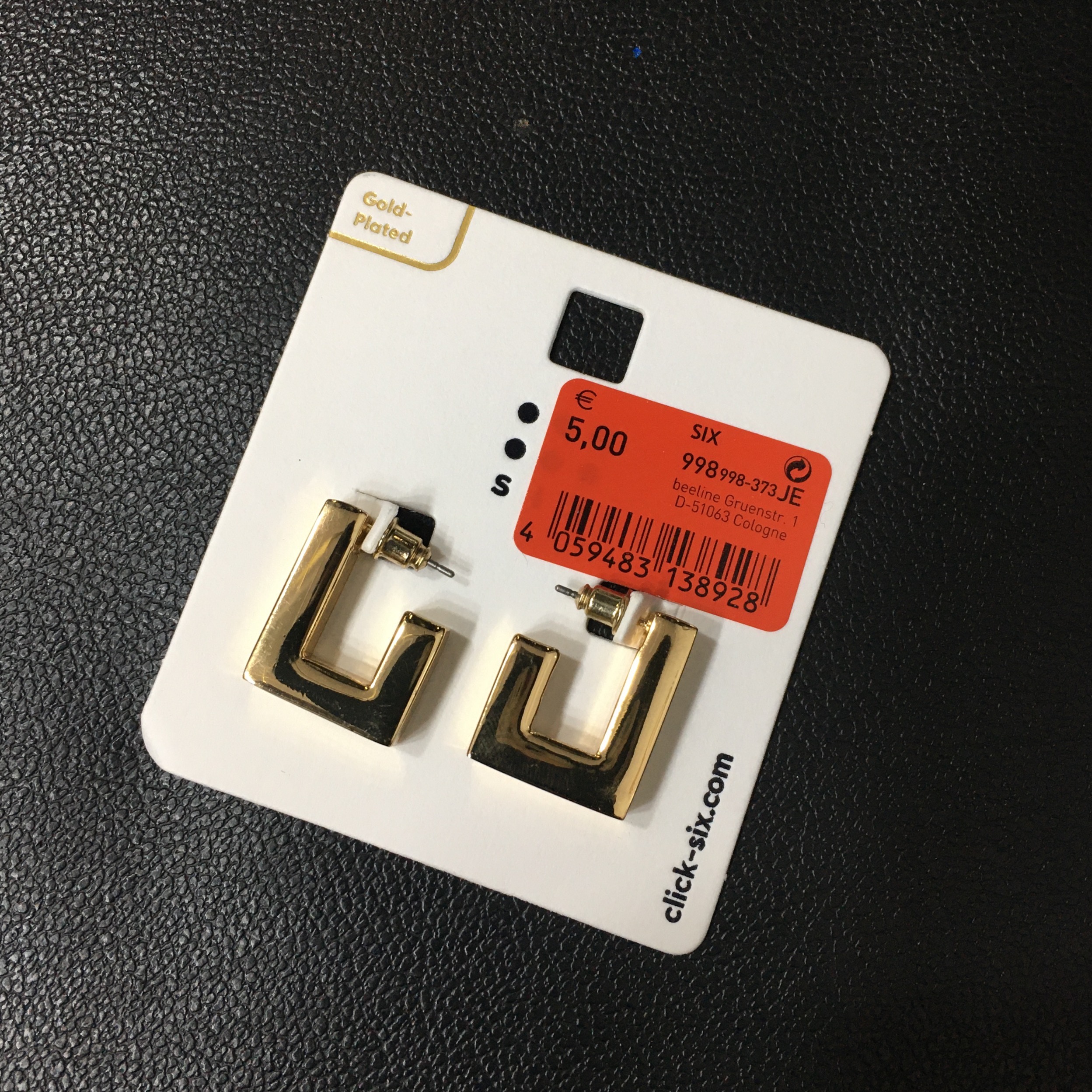 گوشواره آب طلا