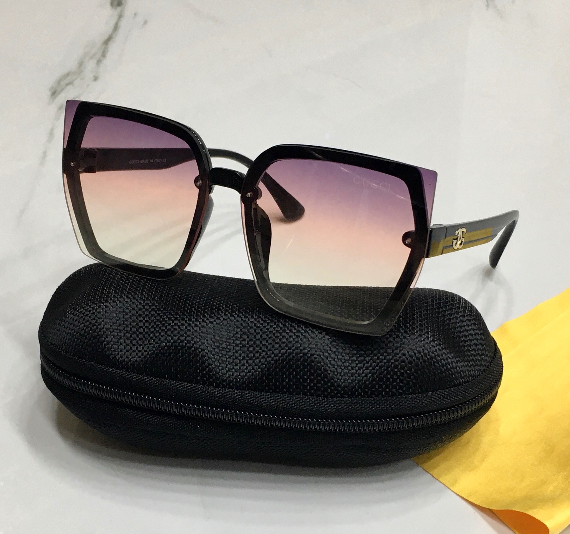 عینک آفتابی زنانه کد AH1002 برند Gucci