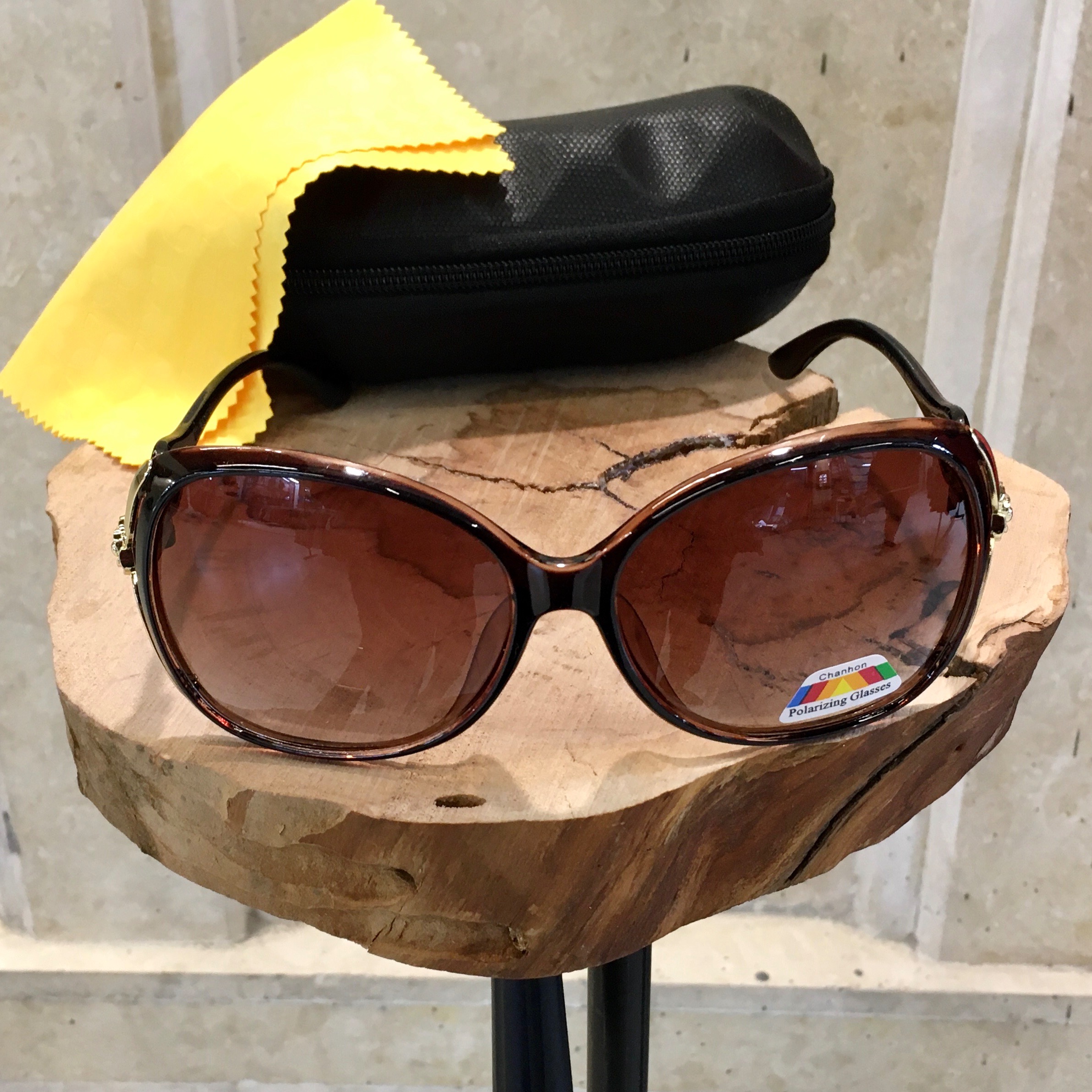 عینک آفتابی زنانه Uv400 و Polarized خاص