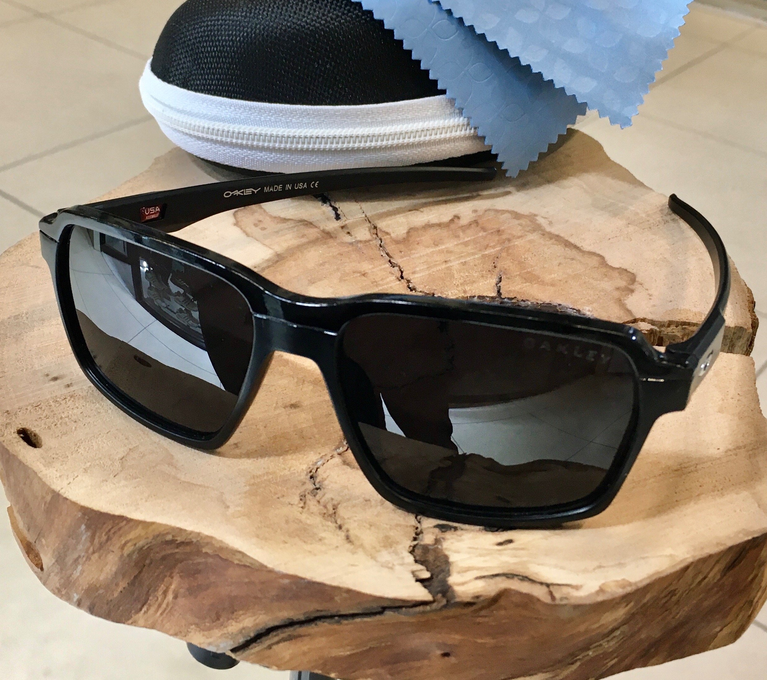 عینک پلاریزه Sport برند معتبر Oakley