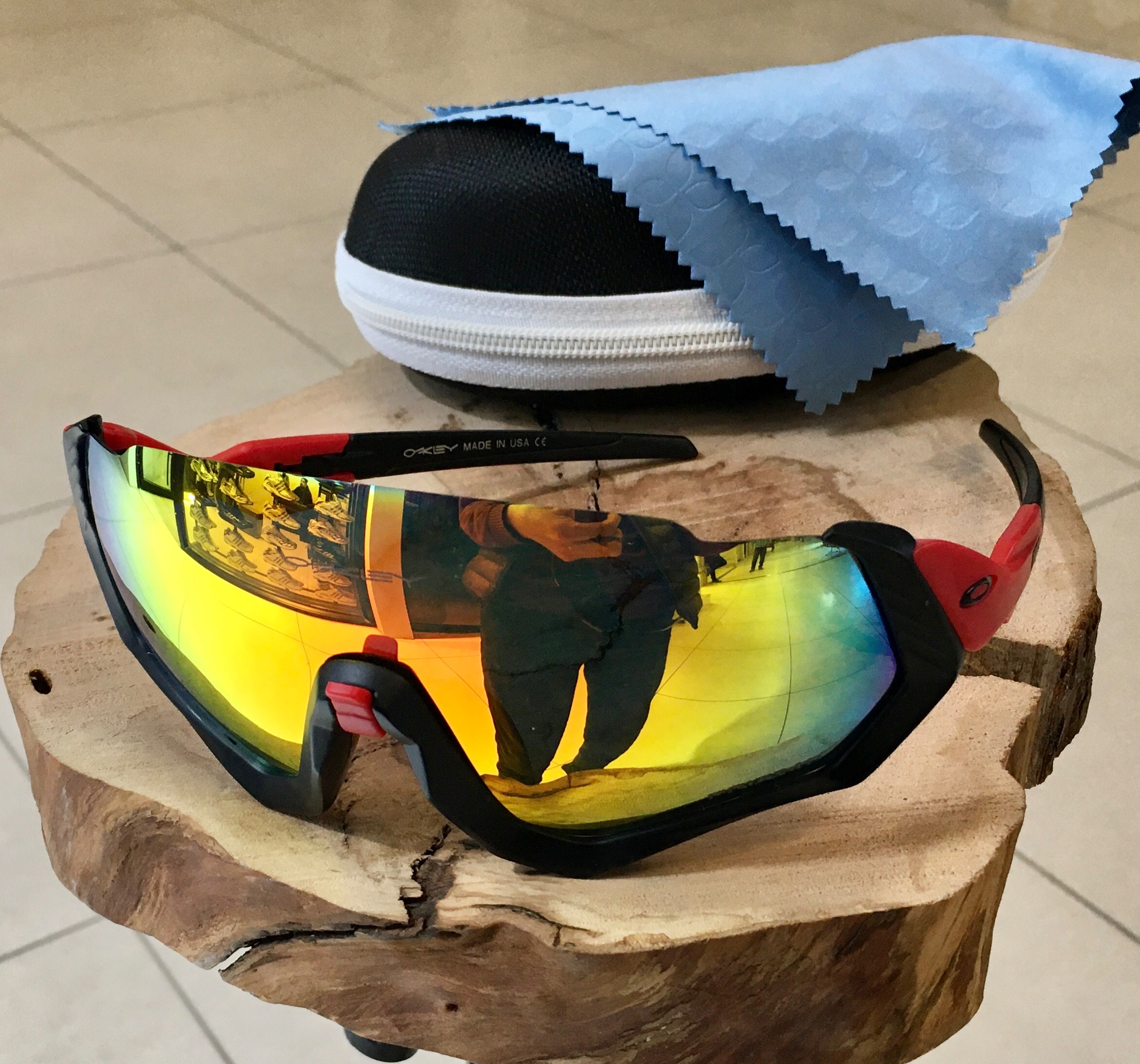 عینک Sport پلاریزه برند Oakley مدل آتشین