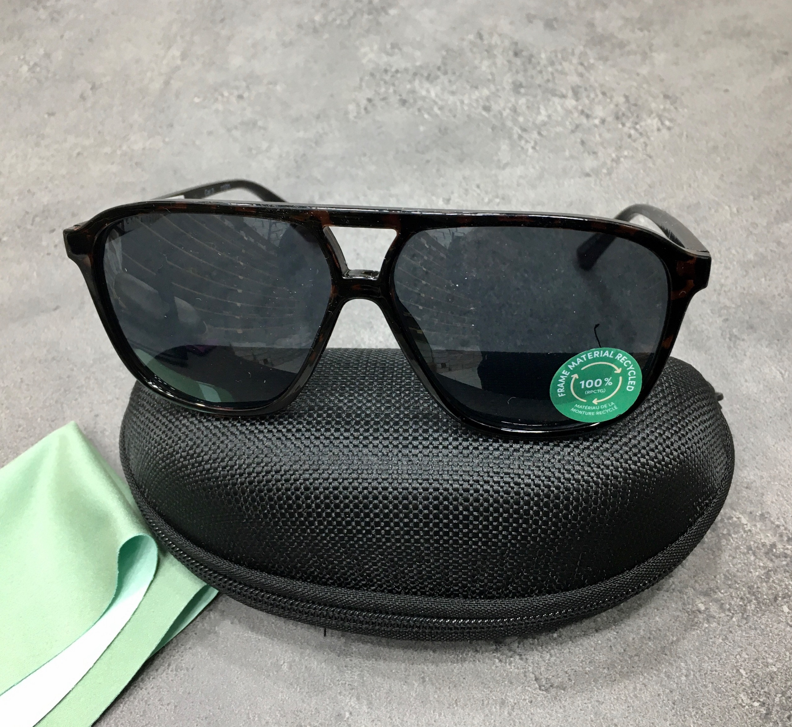 استوک آکبند زیر قیمت اروپا