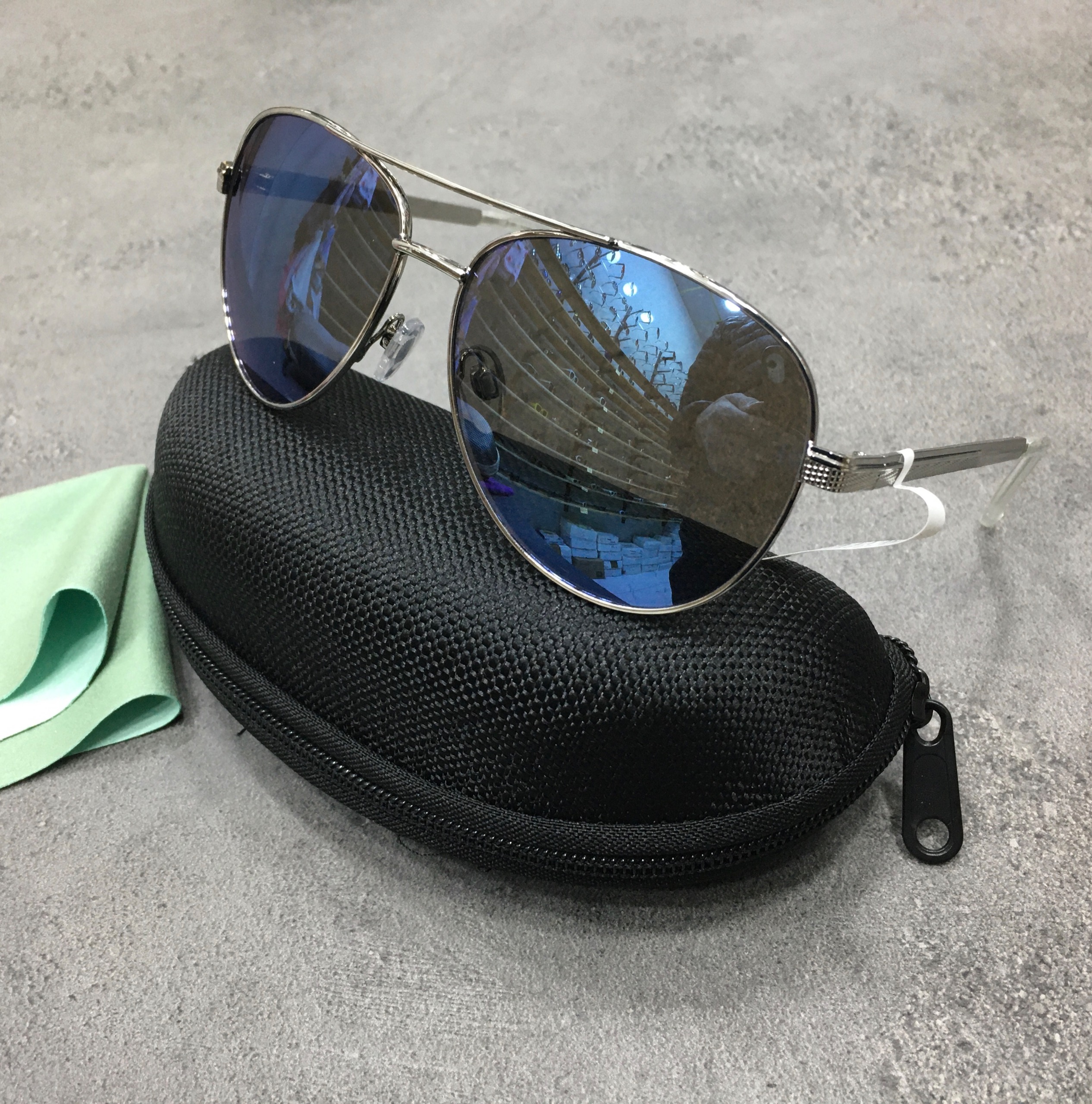 خلبانی استوک آکبند زیر قیمت اروپا