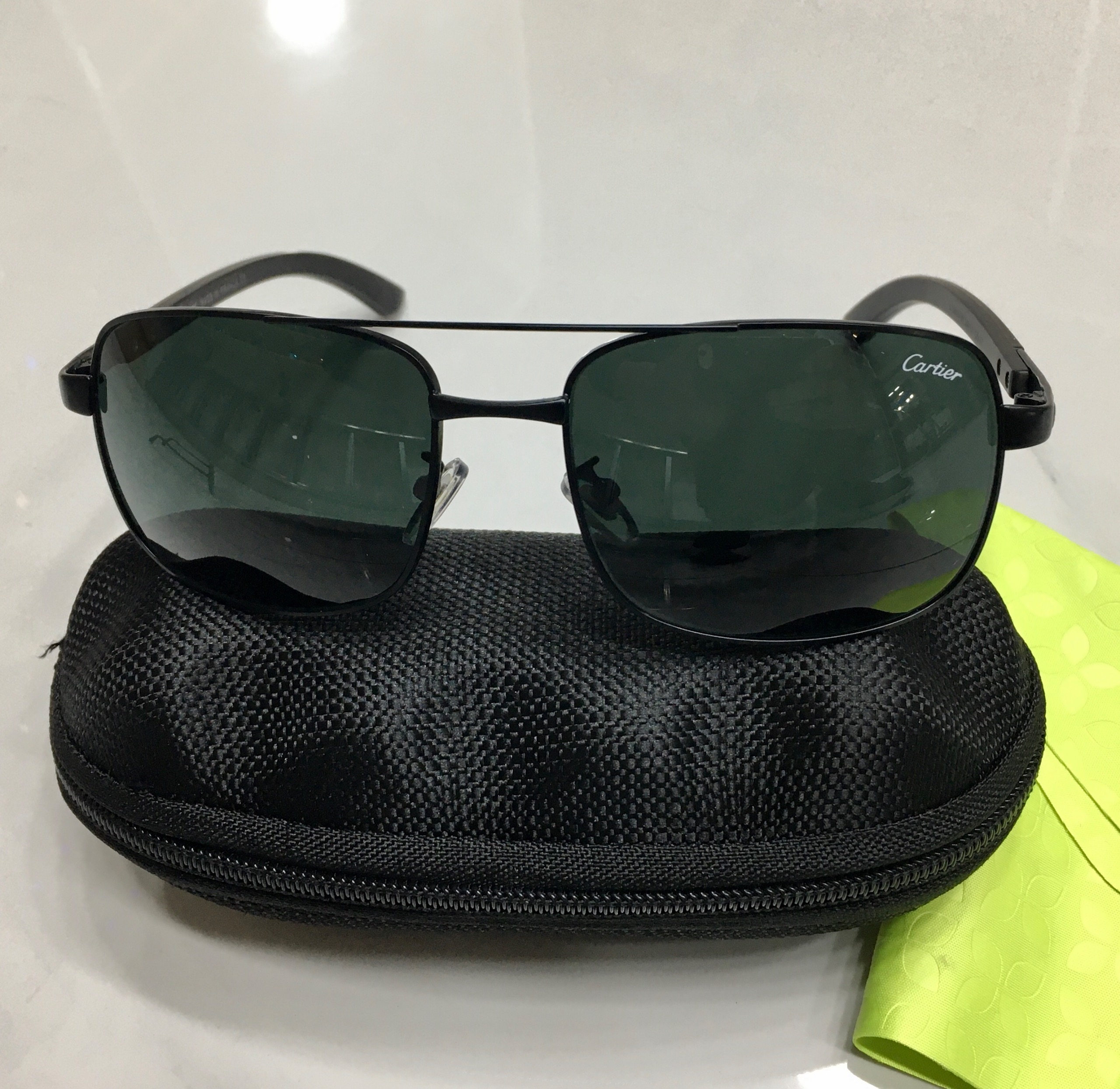 عینک شیشه کریستالی برند Cartier