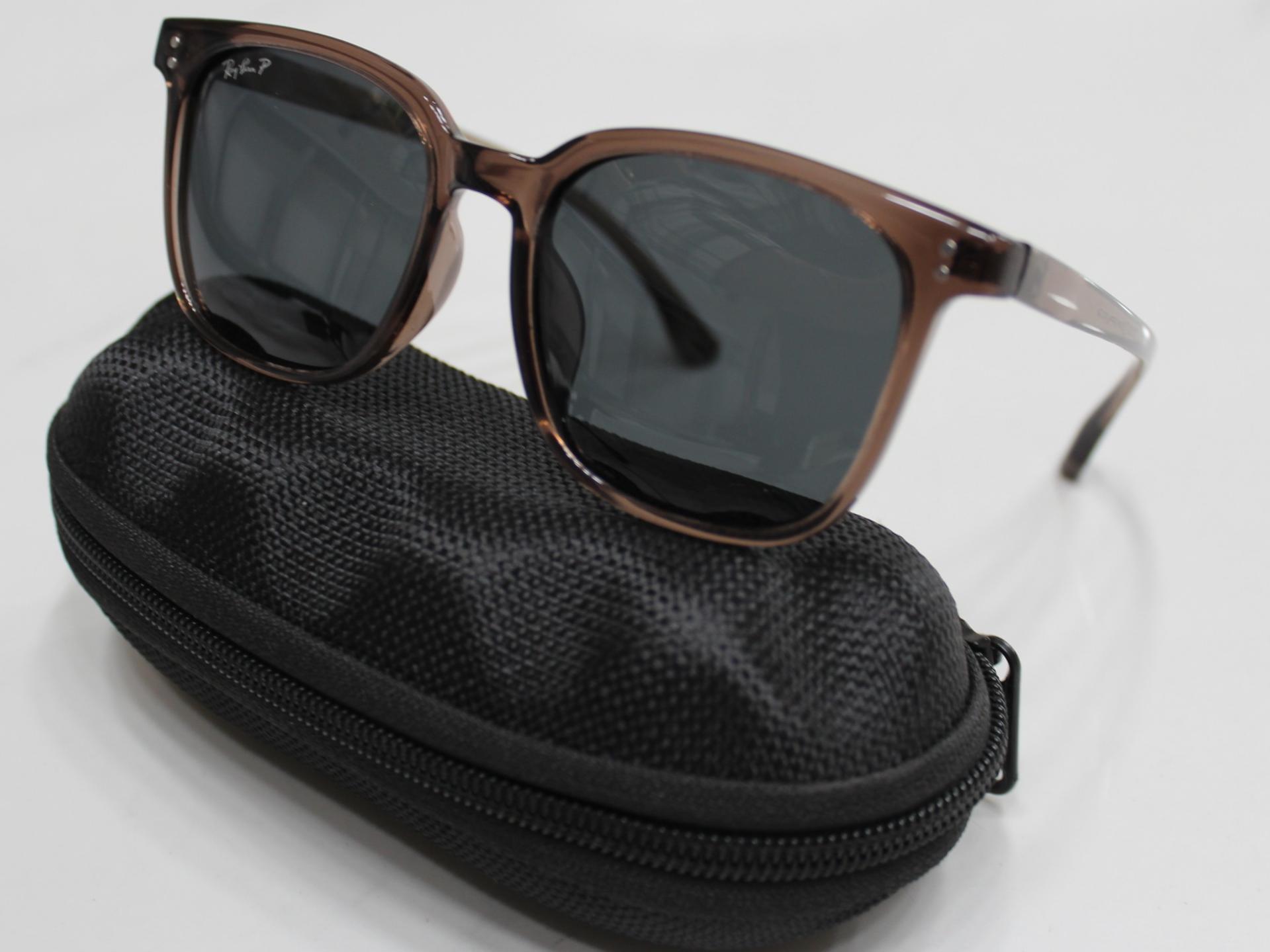 عینک زنانه UV400 و پلاریزه برند RAY BAN قهوه ای