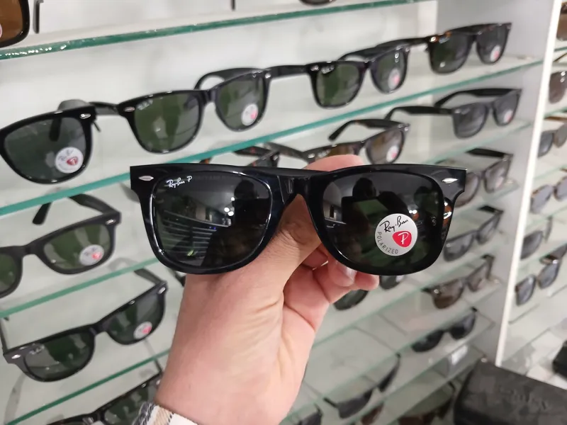 عینک RayBan مدل Wayfarer پلاریزه و Uv400