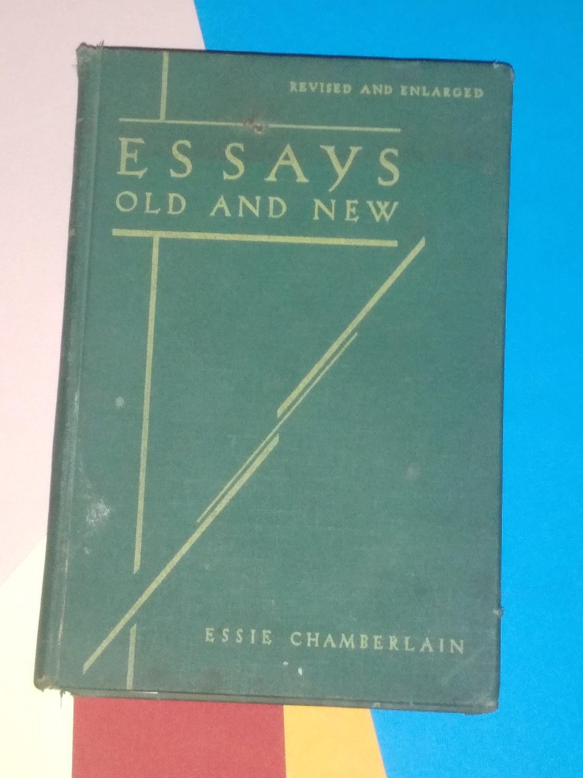 مقالات قدیمی و جدید ESSAYS OLD AND NEW