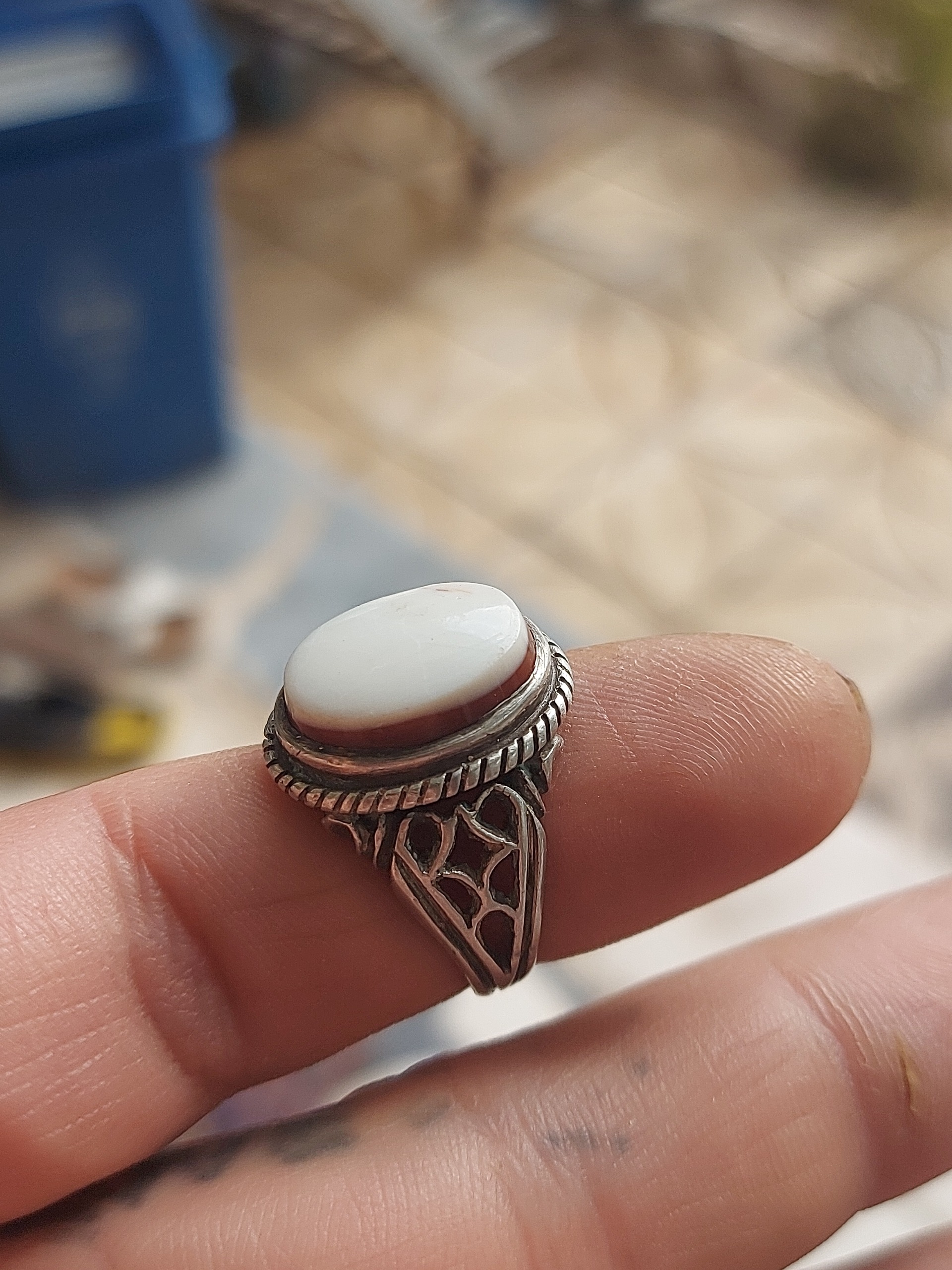دو پوست عقیق کهنه