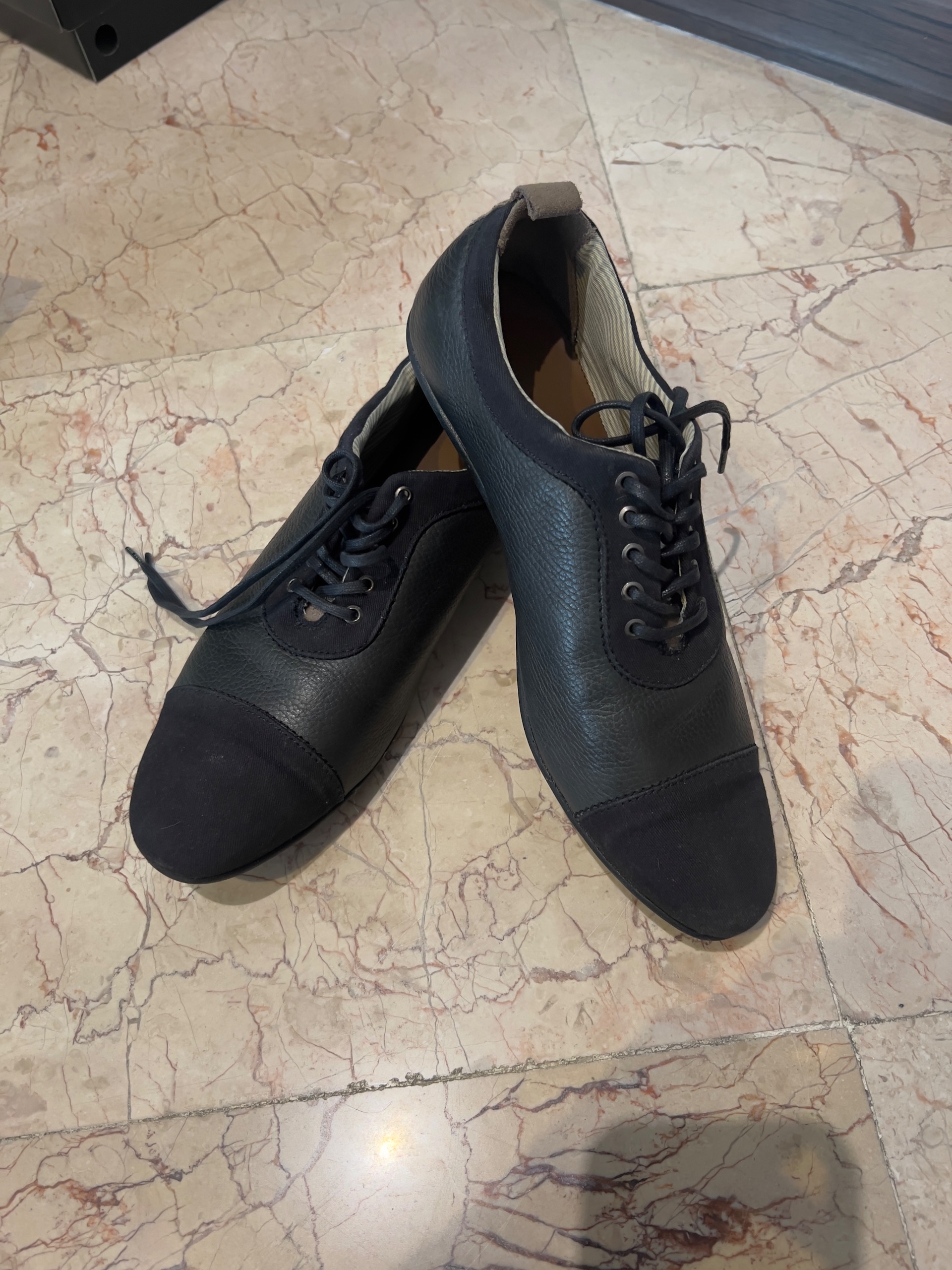 کفش زارا 43