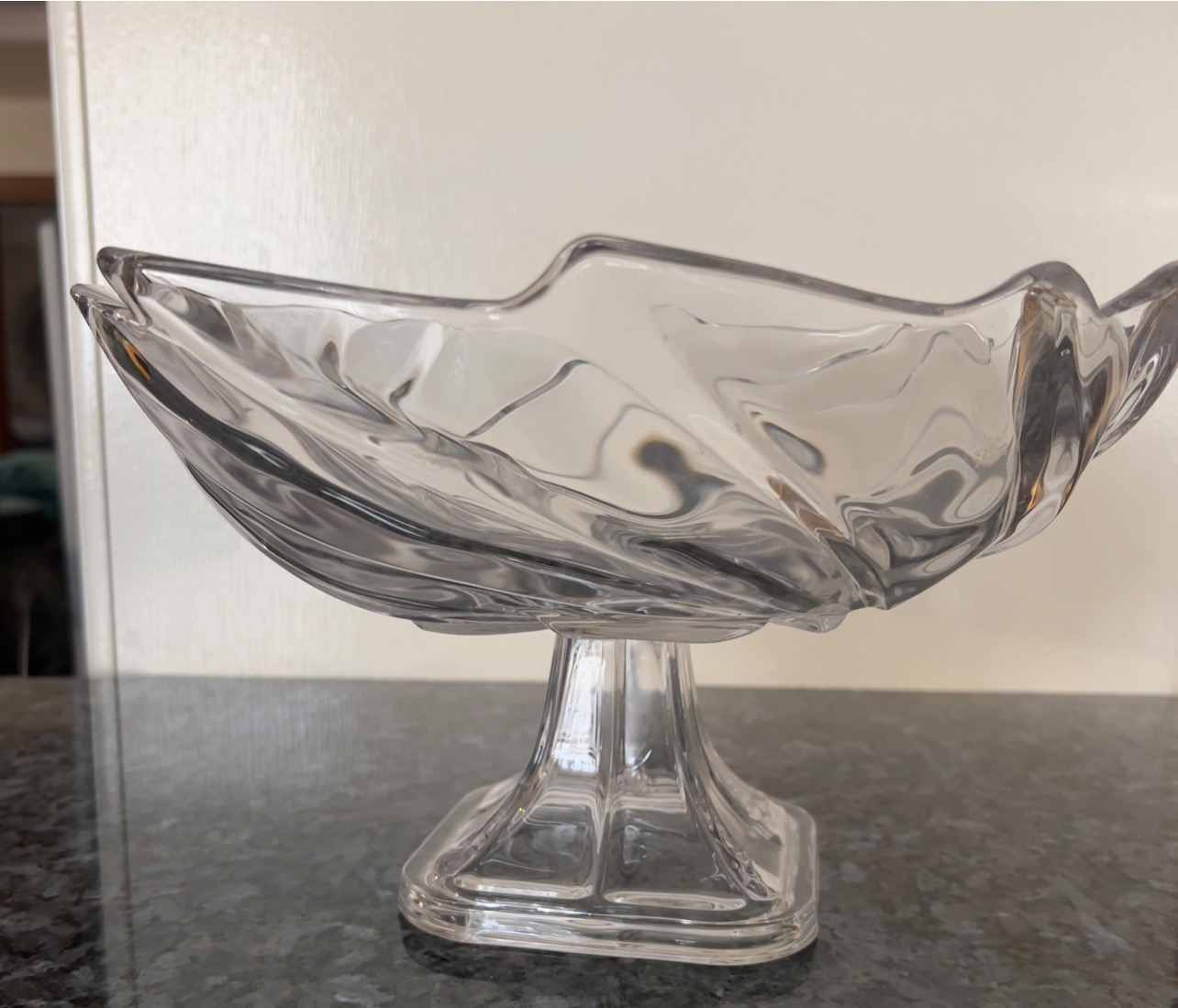 میوه خوری پایه دار