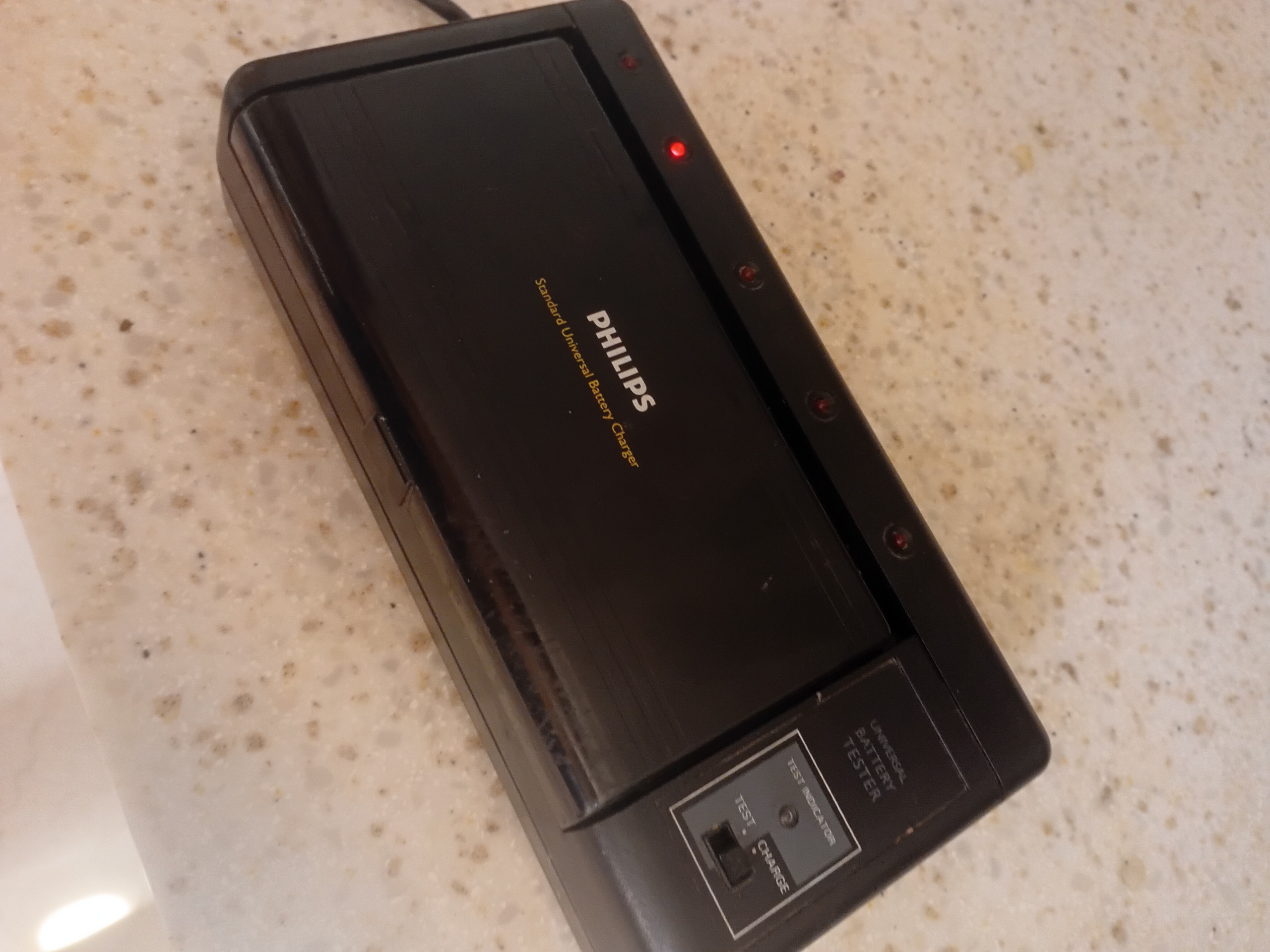 شارژر باتری فلیپس اصل