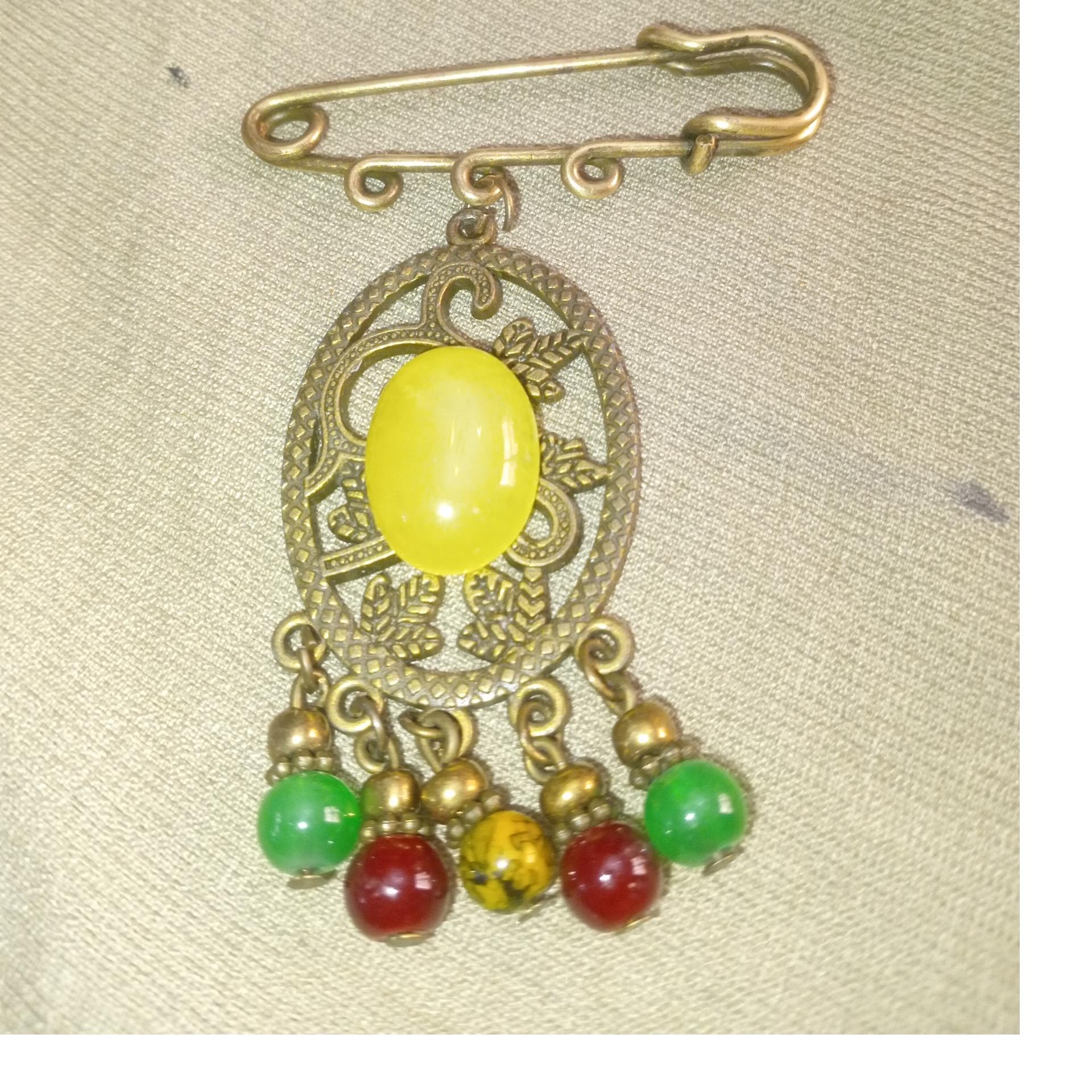 سنجاق فلزی نگین