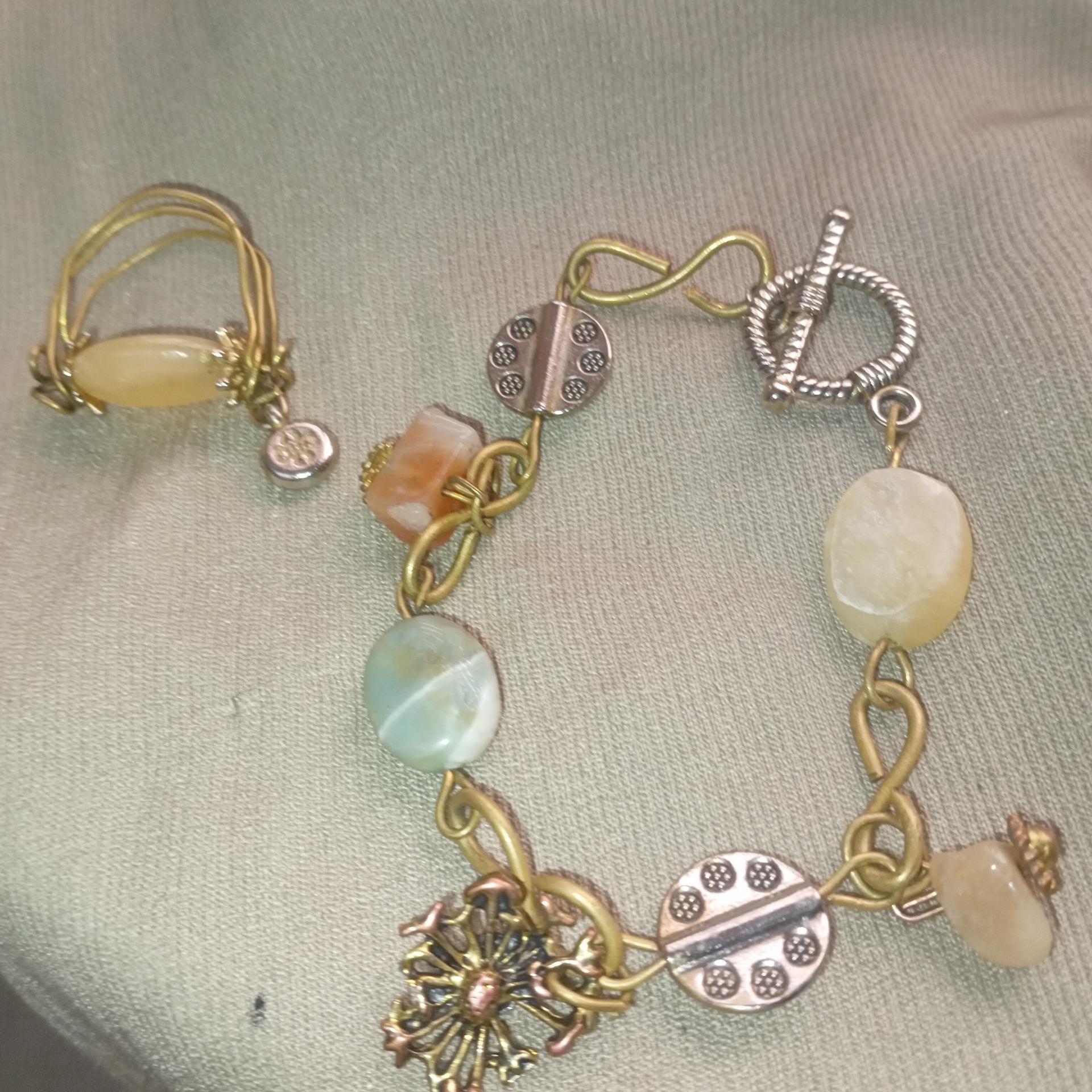 دستبند مسی سنگدار