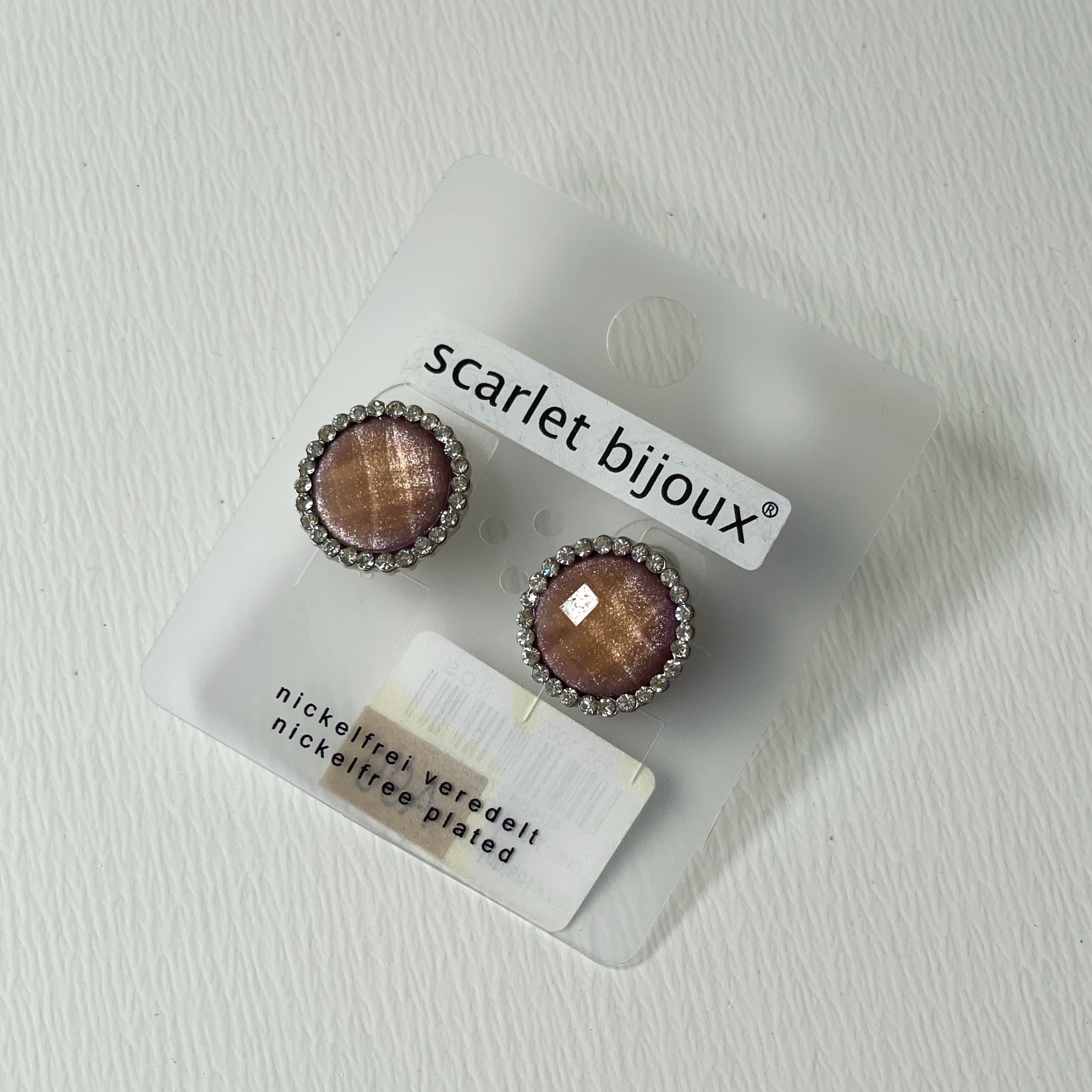 گوشواره نگین دار بزرگ