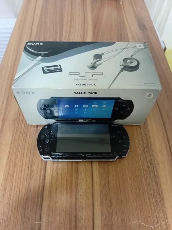 PSP مشکی باجعبه سریال دار توضیحات