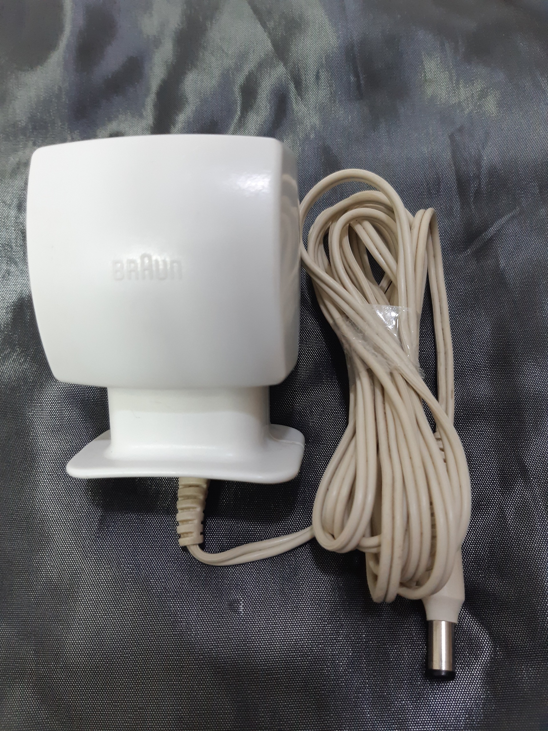 آداپتورفابریک اپلیدی BRAUN