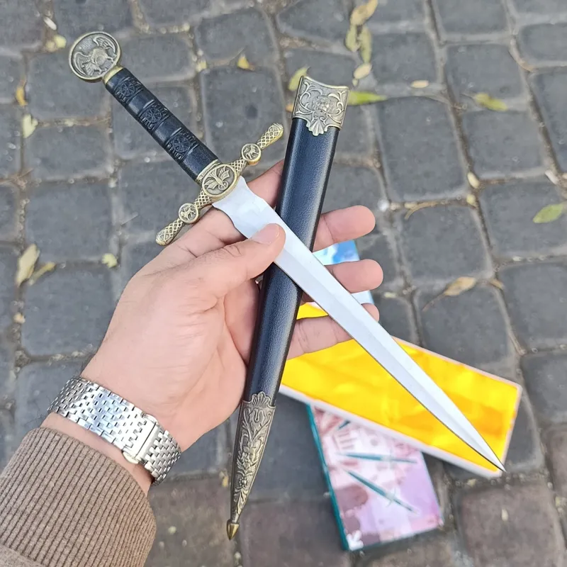 چاقو رومی آرتورشاه کلکسیونی اصل وارداتی