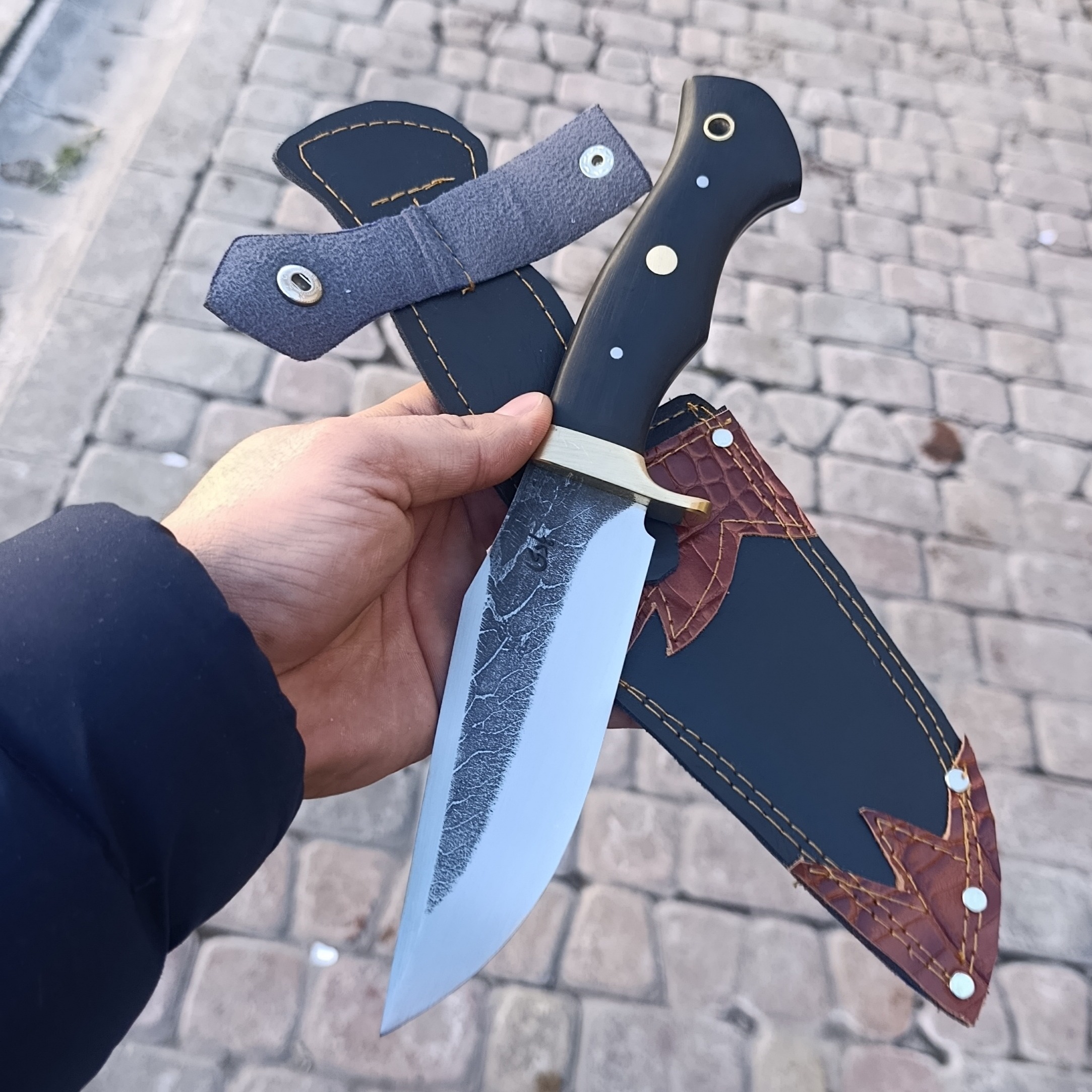 چاقو شکاری اصیل سفارش دسته شاخ گاومیش