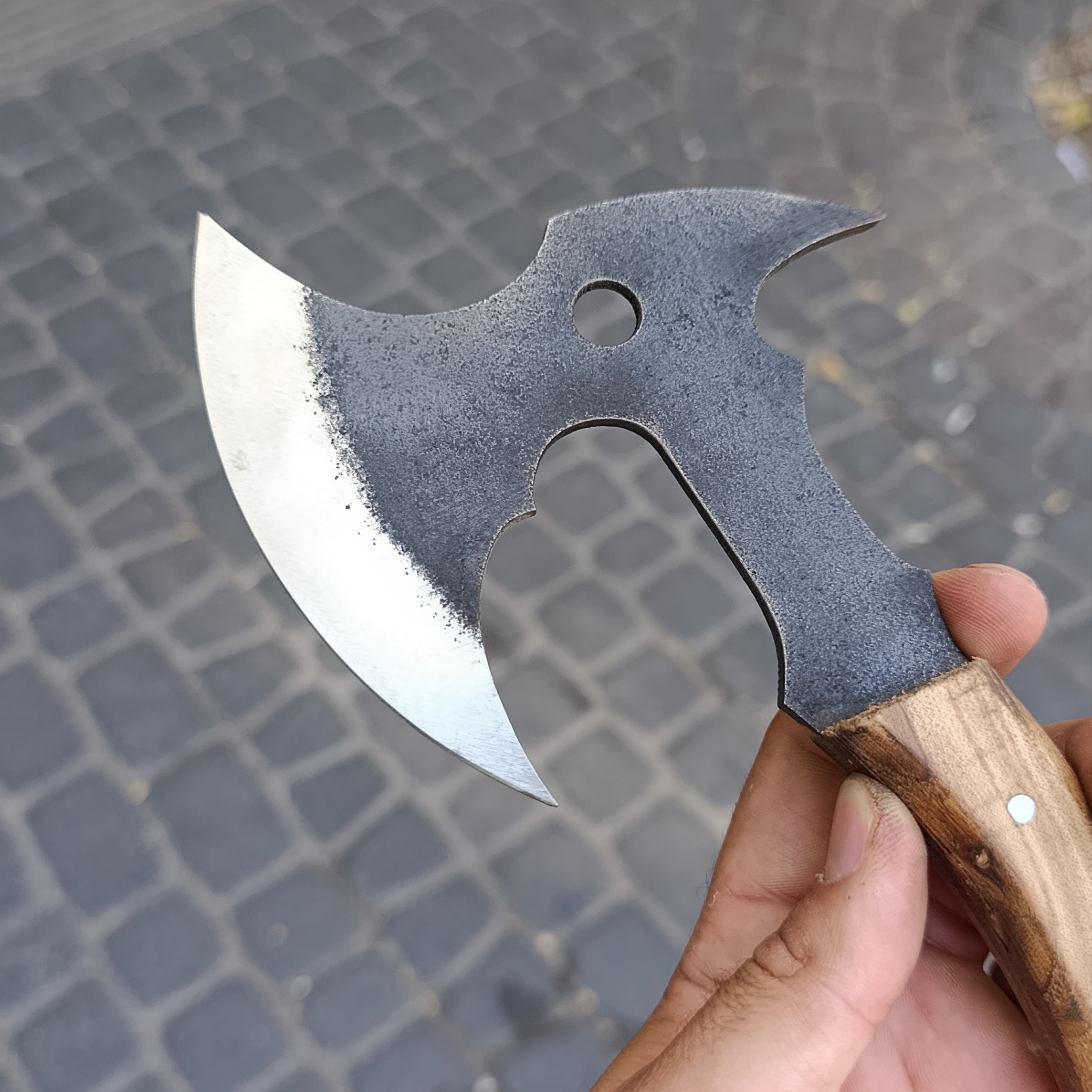 مینی تبر فسقلی کوهنوردی مخصوص کوله پشتی