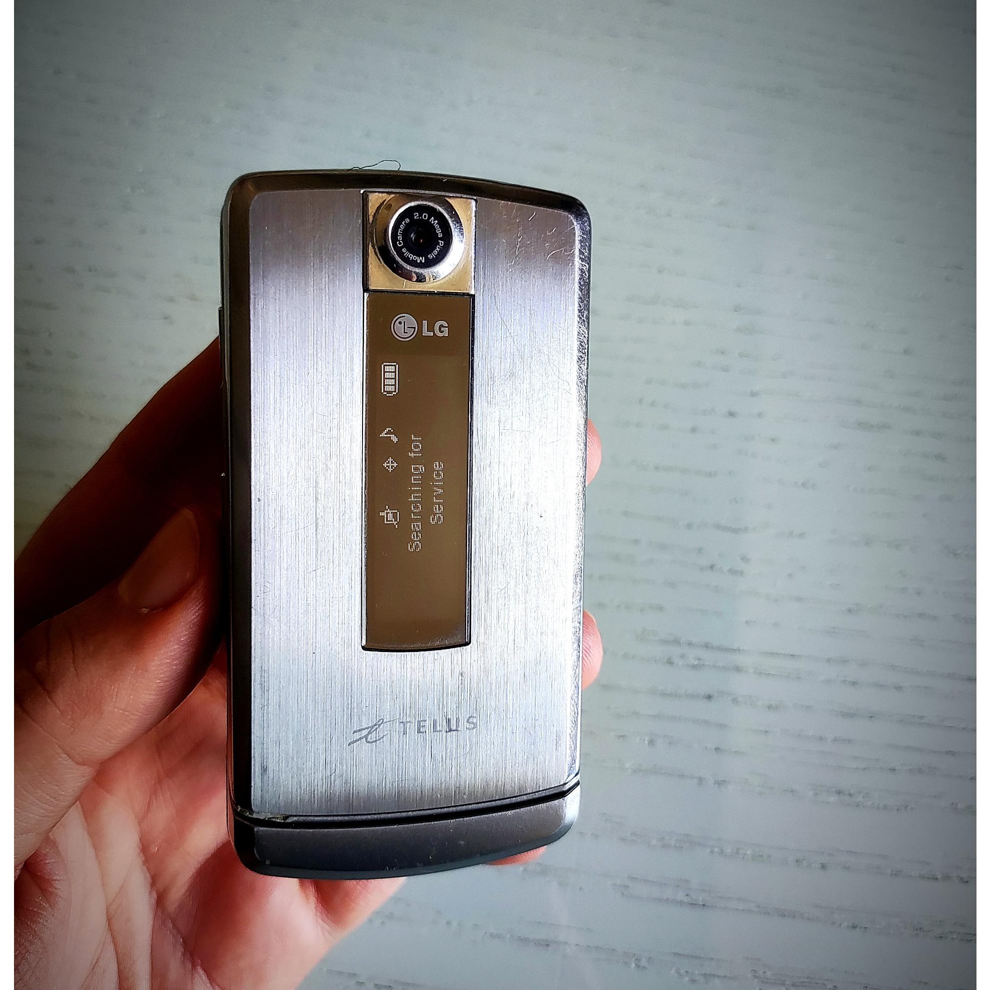 ال جی Lg Shin 8700