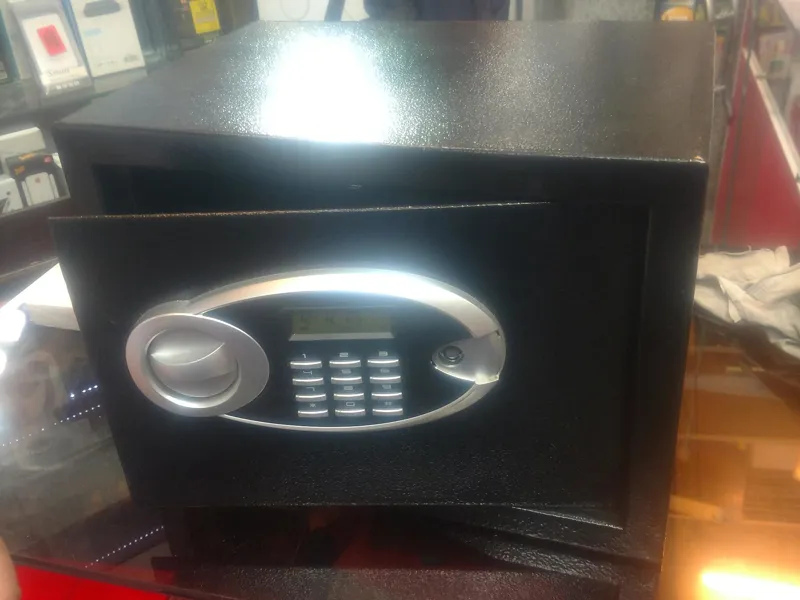 گاوصندوق دیجیتال SMS-00-EUD