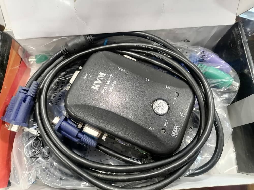 دستگاه پورت KVM سوییچ
