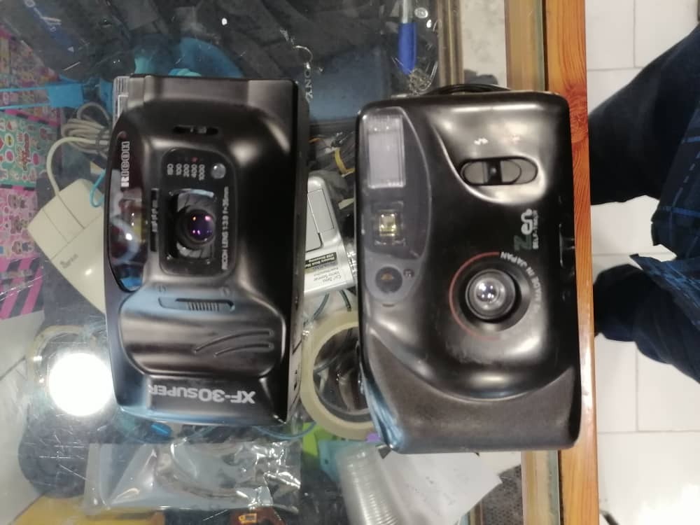 دوربین عکاسی کلاسیک آنالوگ