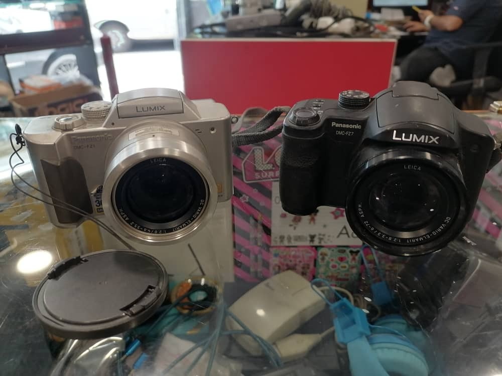2 عدد دوربین عکاسی دیجیتال پاناسونیک لومیکس