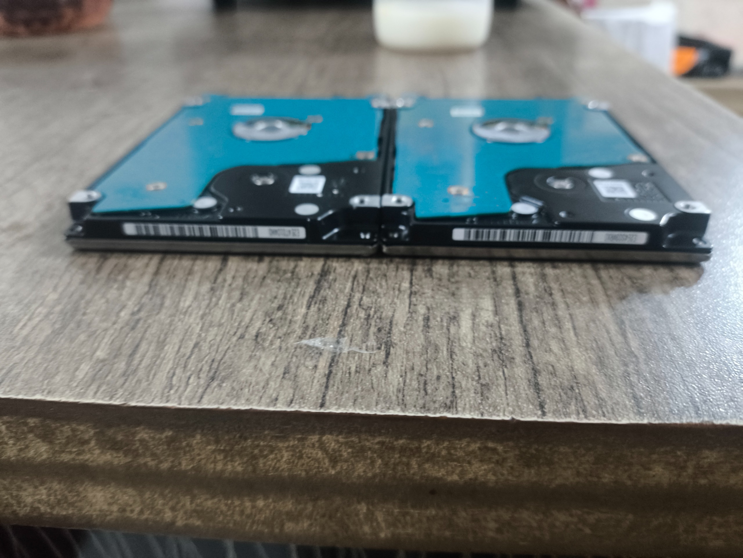  دو تا هارد یک ترابایت لپ تاپی 2.5اینچی