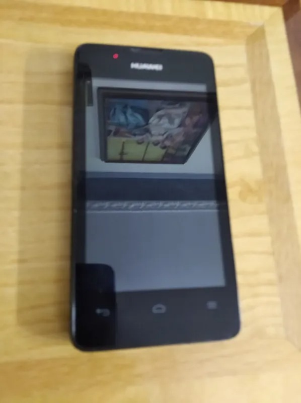 هوآوی Y300 درحدنو ولی خاموش است