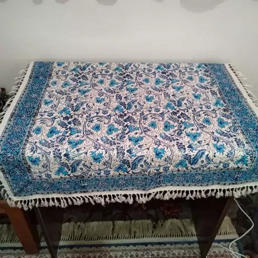سفره قلمکاری طرح گل انگوری آبی 100در100