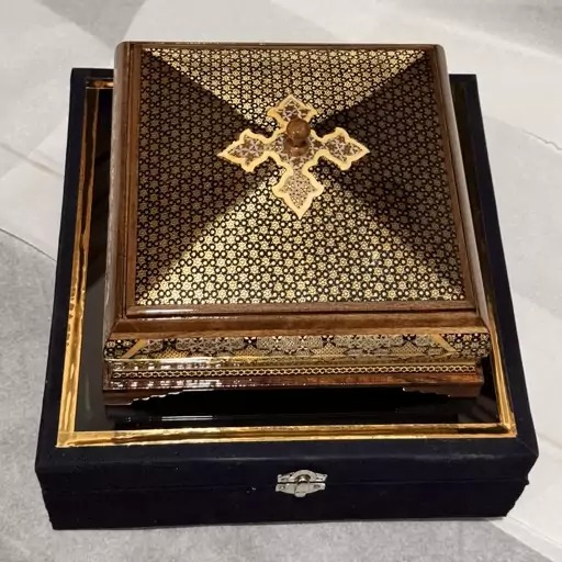 شکلات خوری خاتم کاری طرح ستاره به همراه جعبه