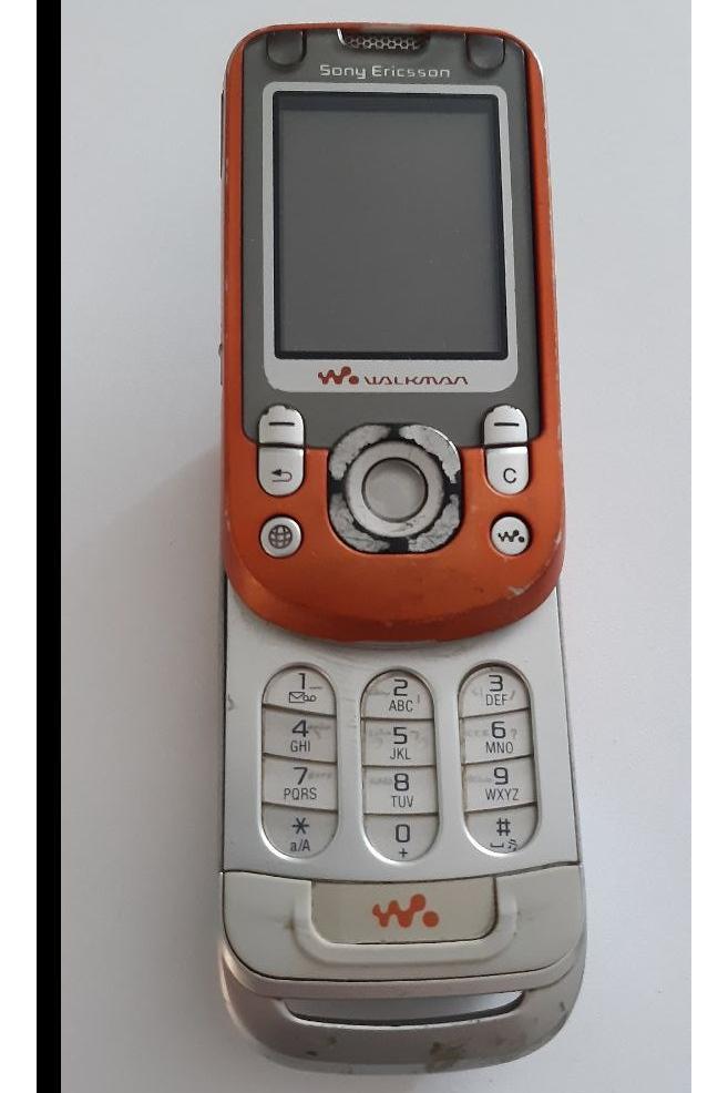 گوشی سونی اریکسون w550 - خاموش