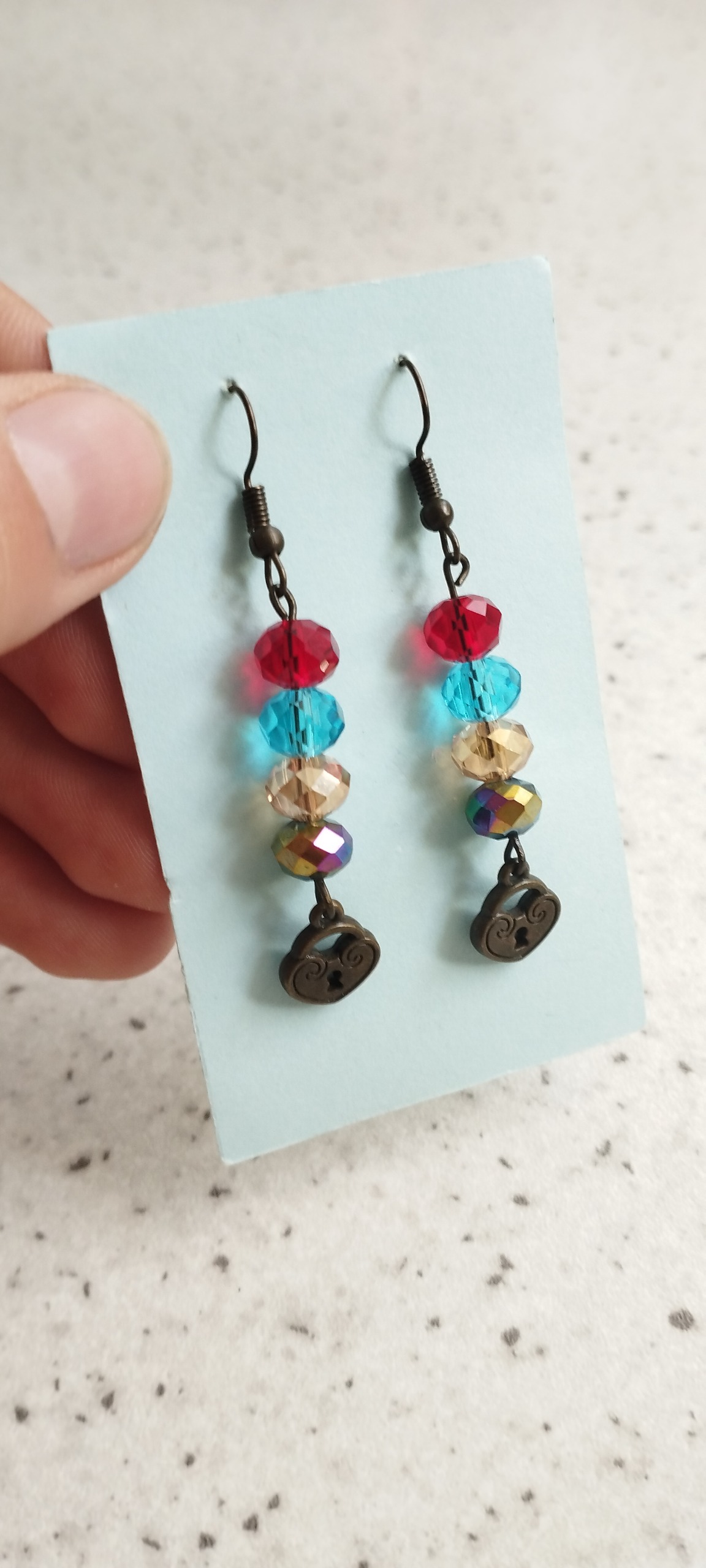 گوشواره سنگی دستساز