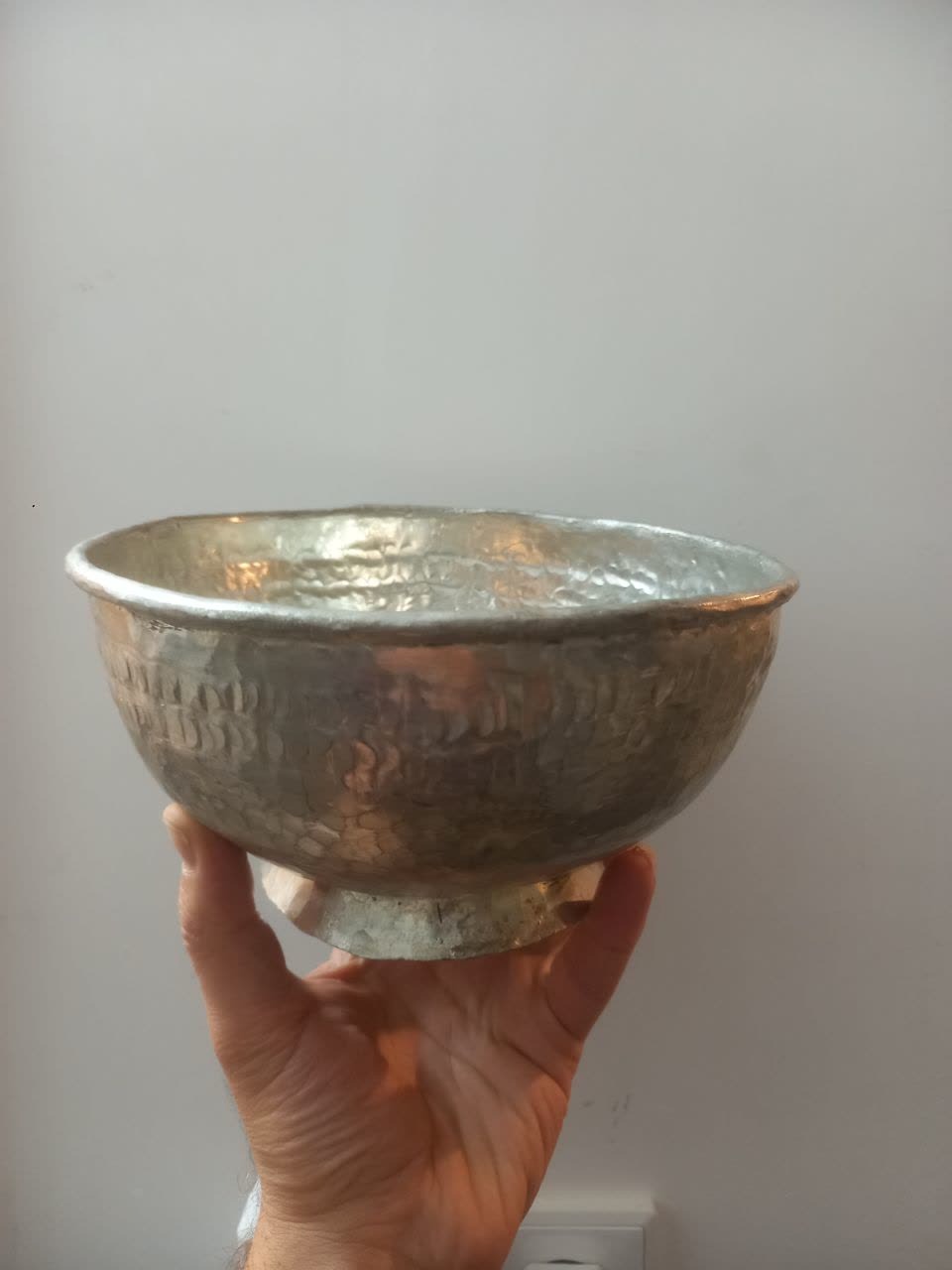 کاسه مسی کعبدار چکشی قلع داده شده