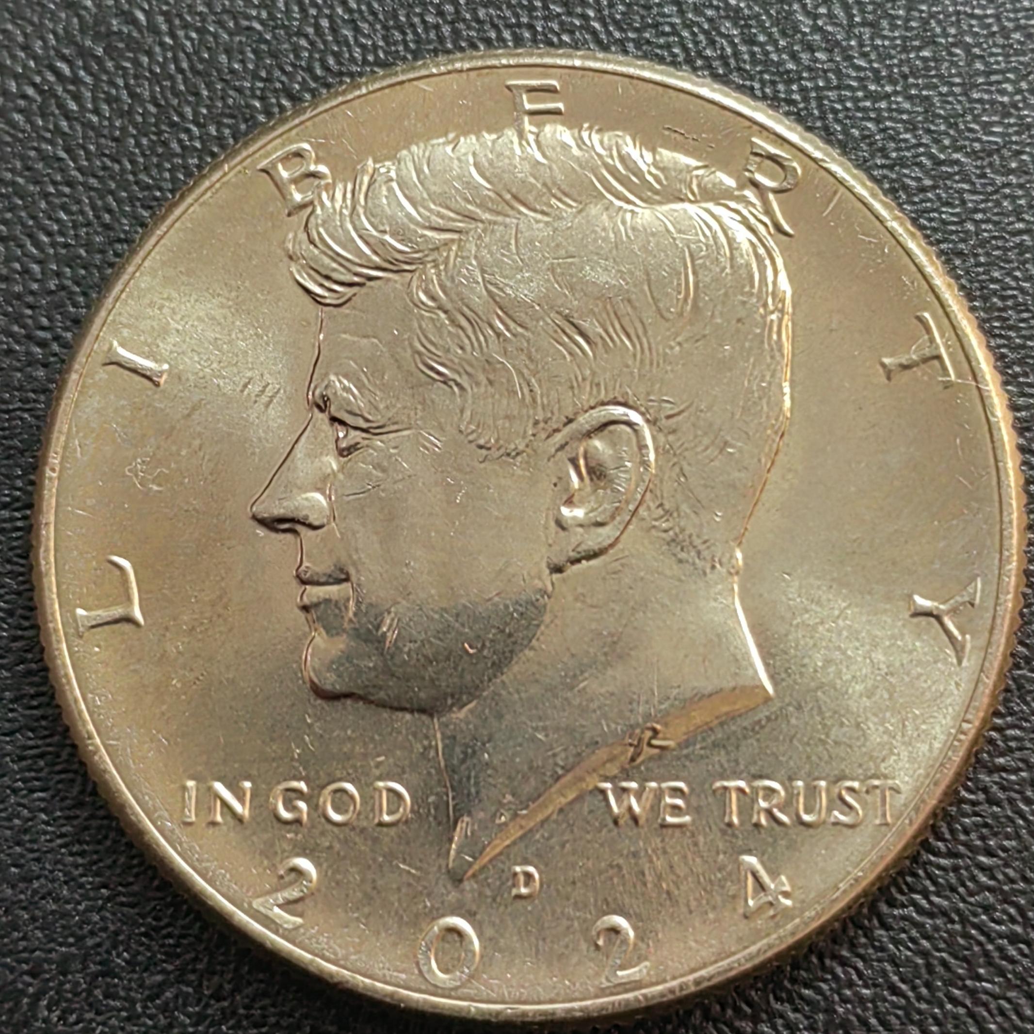 نیم دلار بانکی 2024