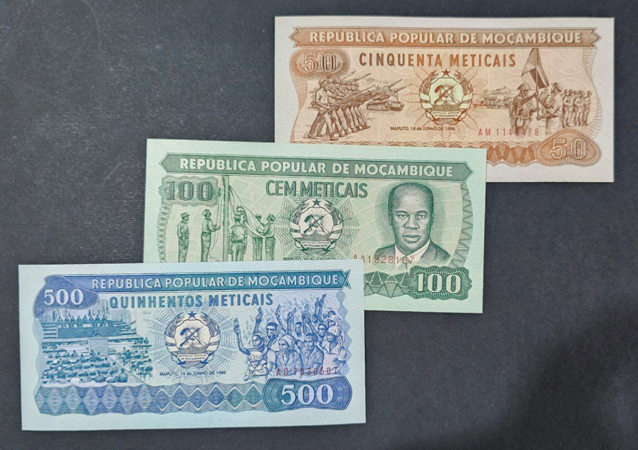 ست سه برگی موزامبیک سوپربانکی