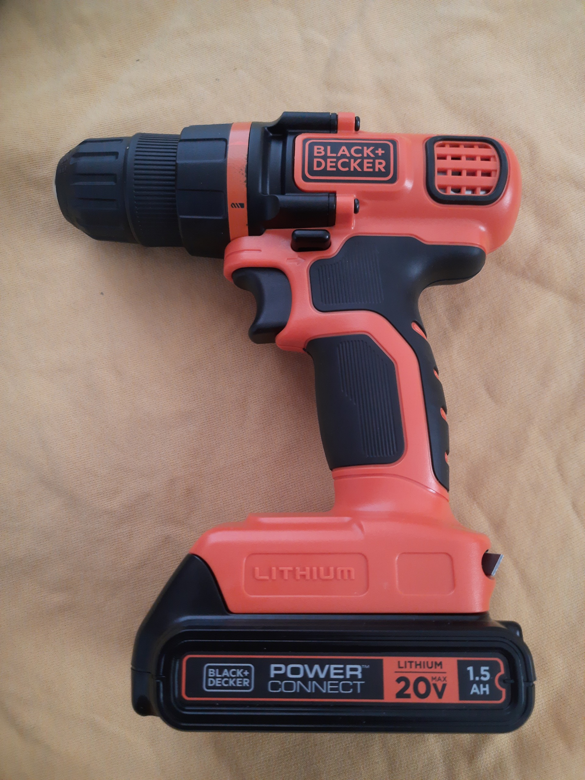 دریل شارژی بلک انددکر،لیتیومی 20 ولت آمریکایی