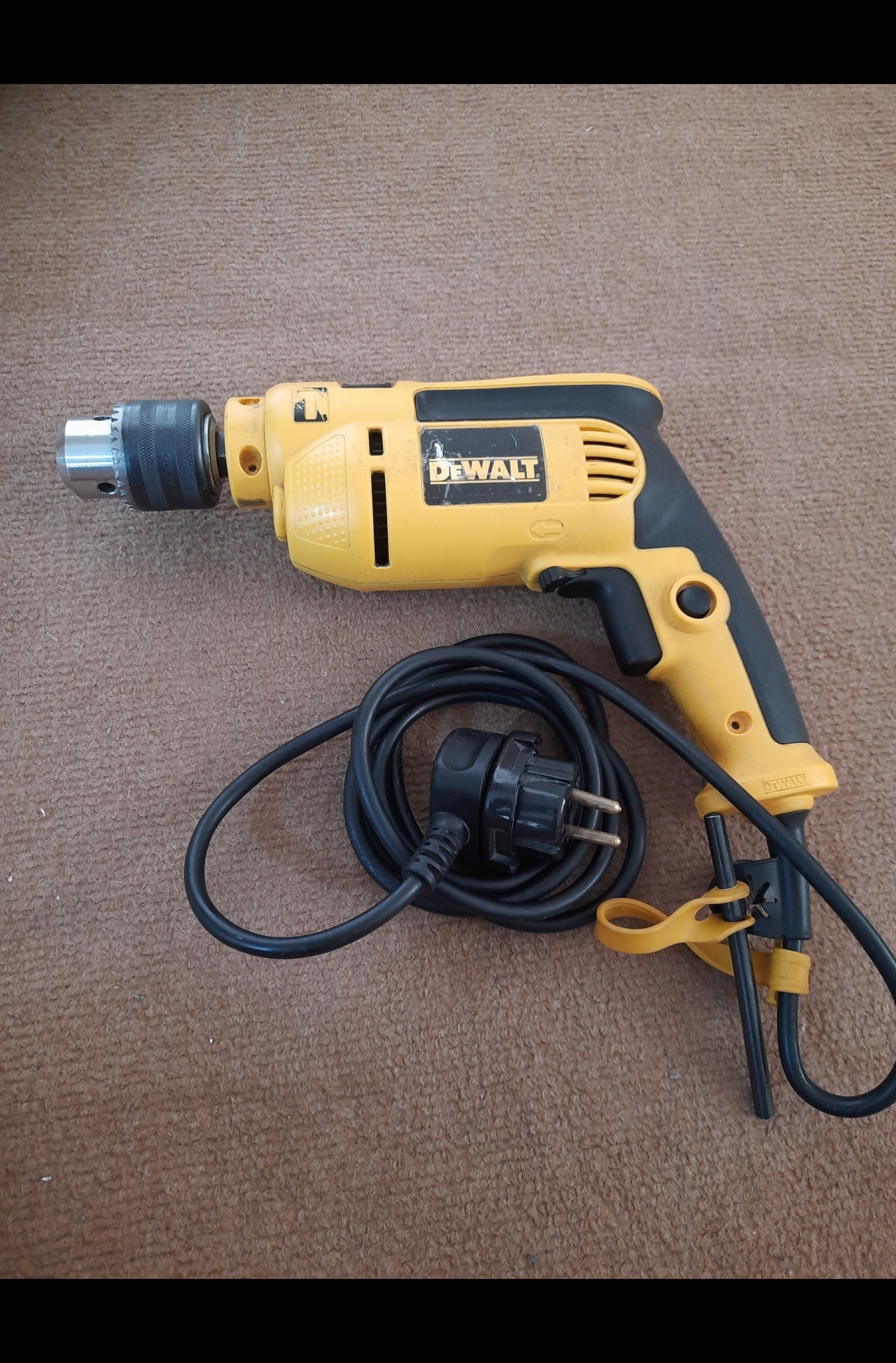 دریل چکشی دیوالت 750 وات مدل DWD024 اصلی ارجینال