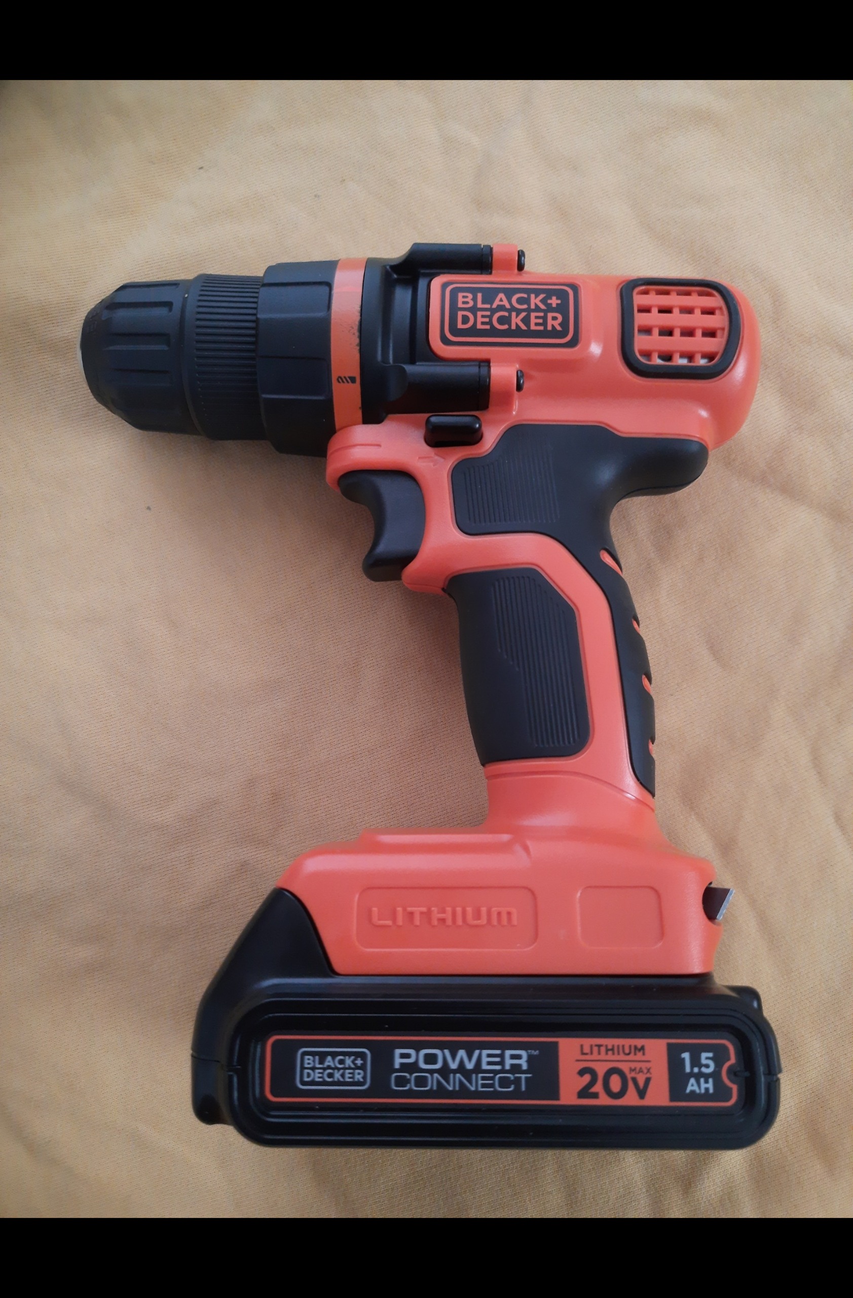 دریل شارژی بلک انددکر،لیتیومی 20 ولت آمریکایی