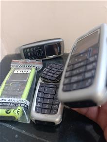 مزایده2گوشی2600نوکیاباقاب