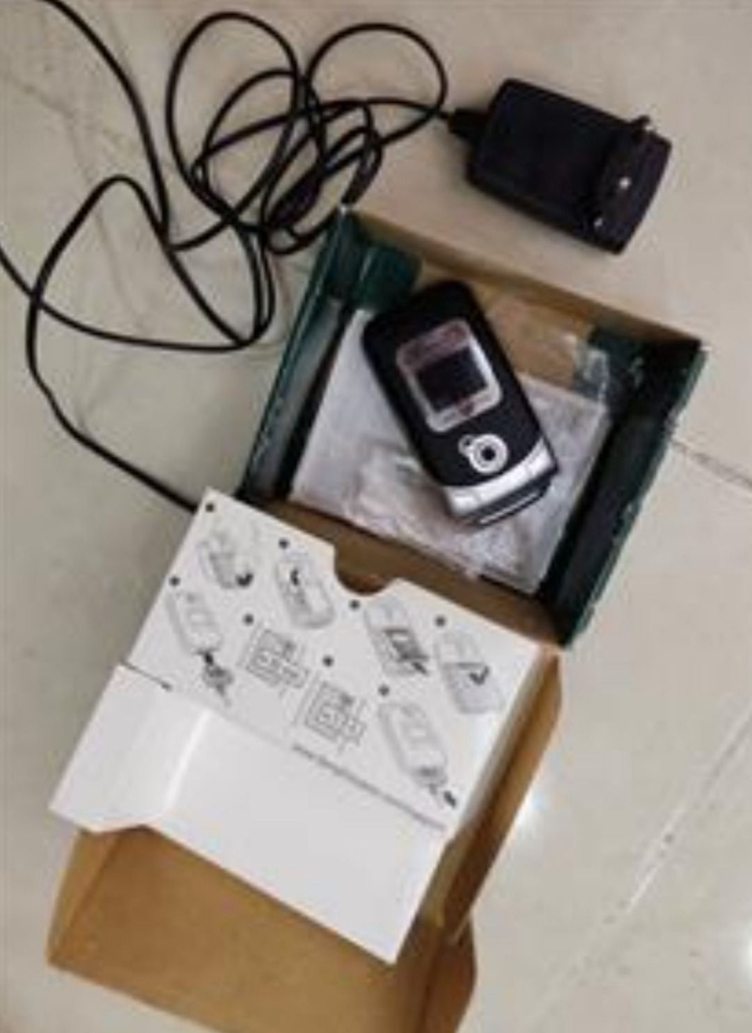 مزایده سوپرگوشیz530iسونی اریکسون فابریک و متعلقات