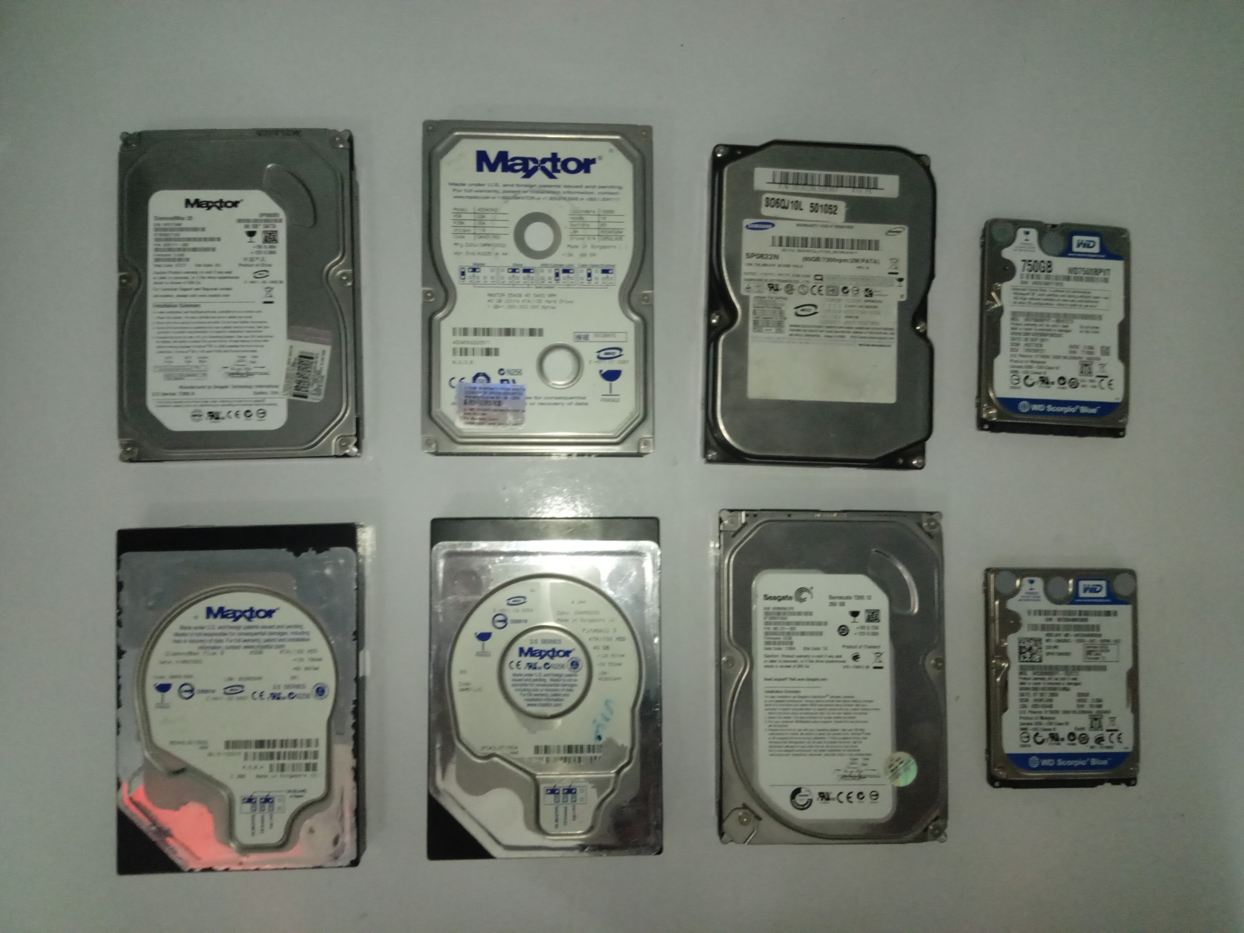 مزایده 8 عدد هارددیسک