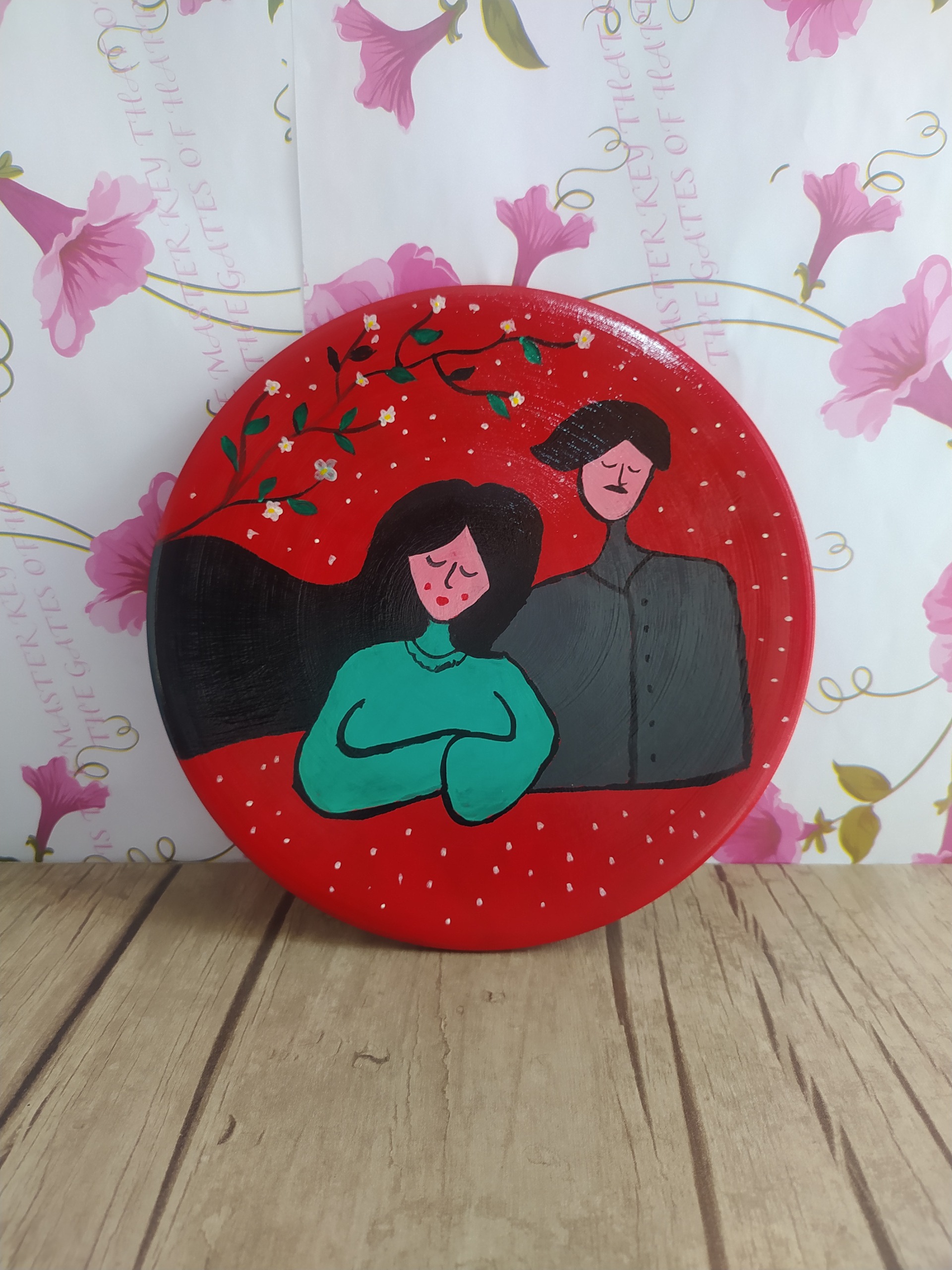 دیوارکوب طرح عاشقانه