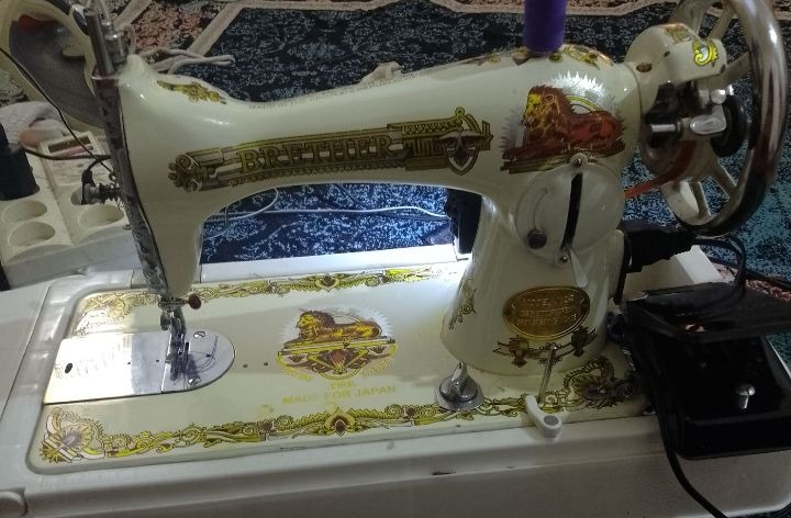 چرخ خیاطی برادر