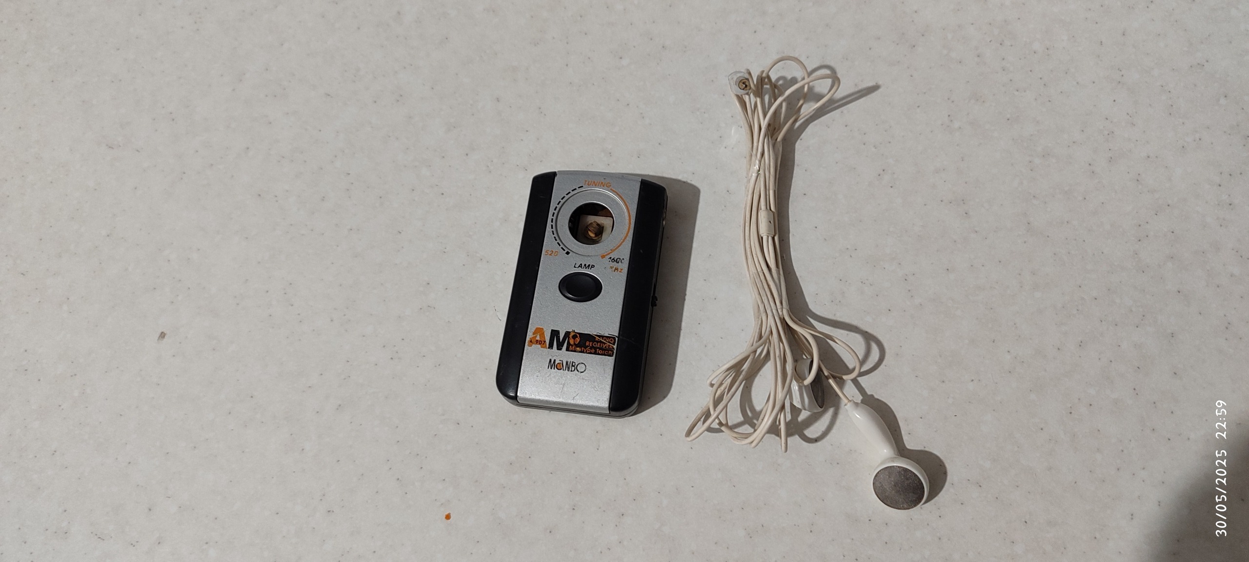 رادیو جیبی(توضیحات دارد)