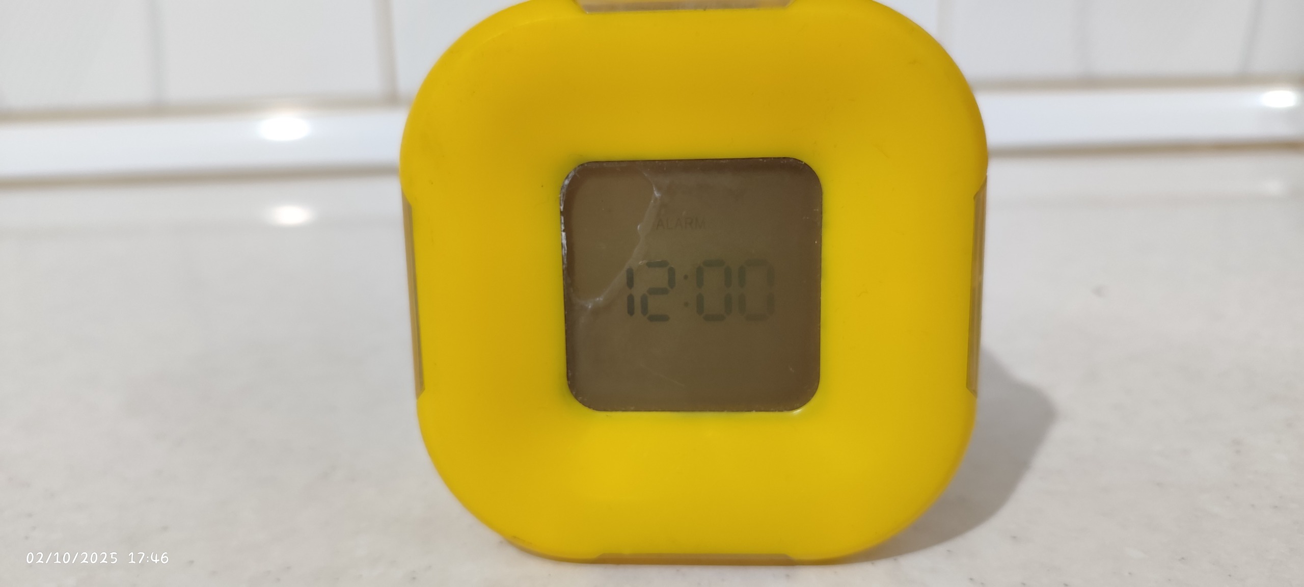 ساعت دیجیتال 4 طرفه ارسال رایگان