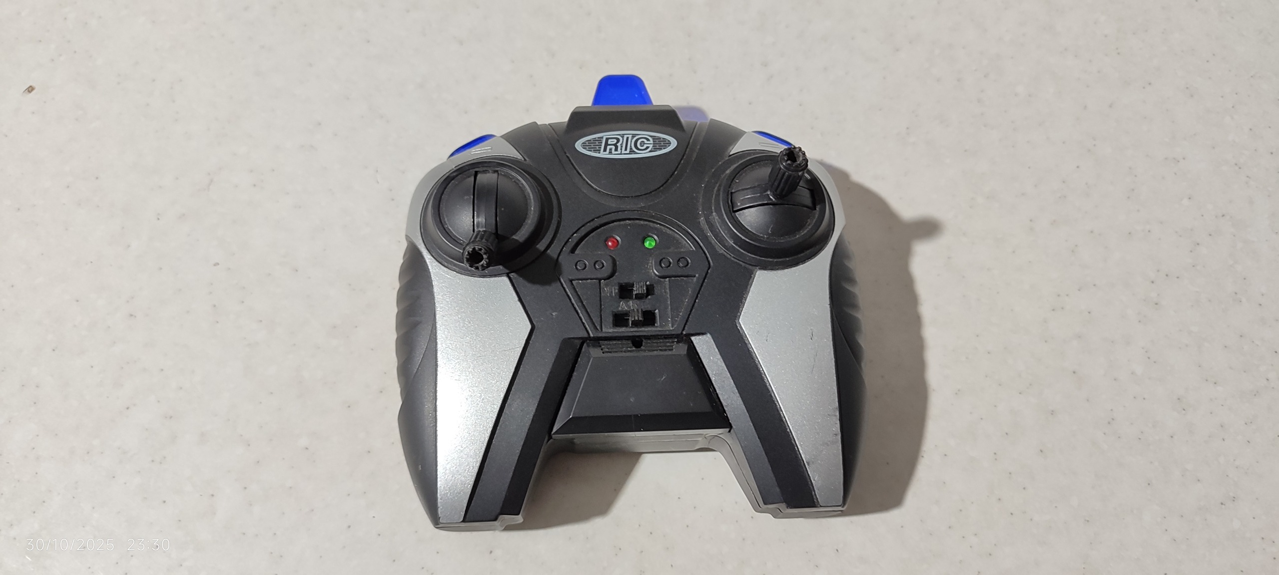 کنترل هلیکوپتر کنترلی HX708 دو کاناله ارسال رایگان