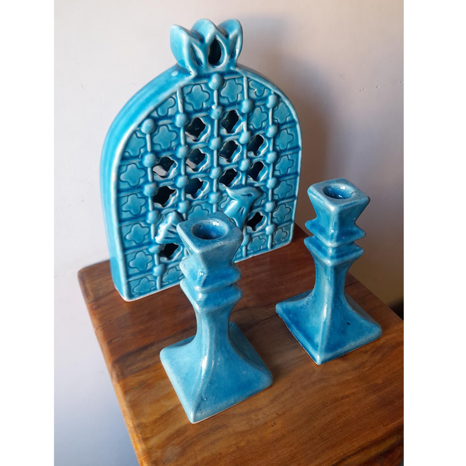 مجسمه مرغ امین و شمع دانه بزرگ