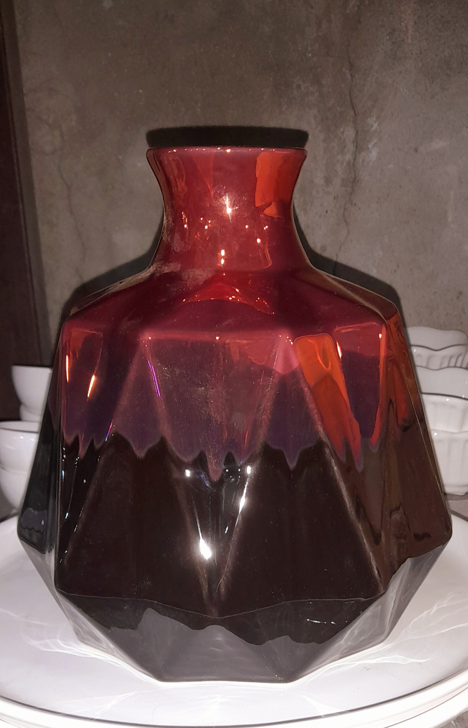 دکوری طرح مدرن و یلدایی شیشه فام